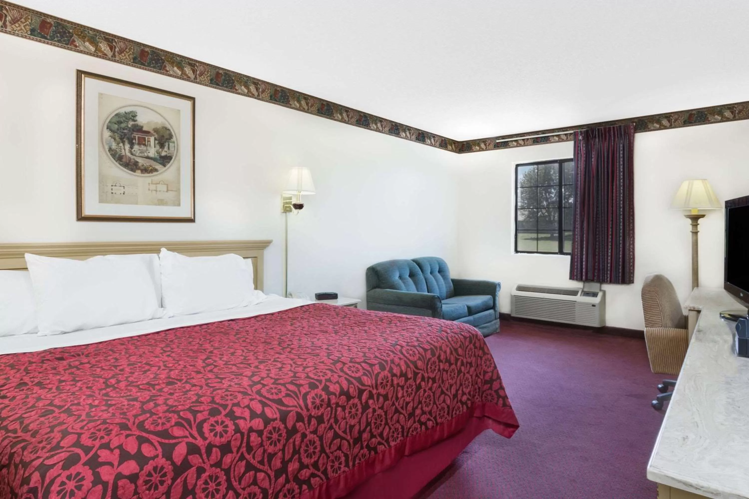 Standard King Room - Smoking in Days Inn by Wyndham Concordia