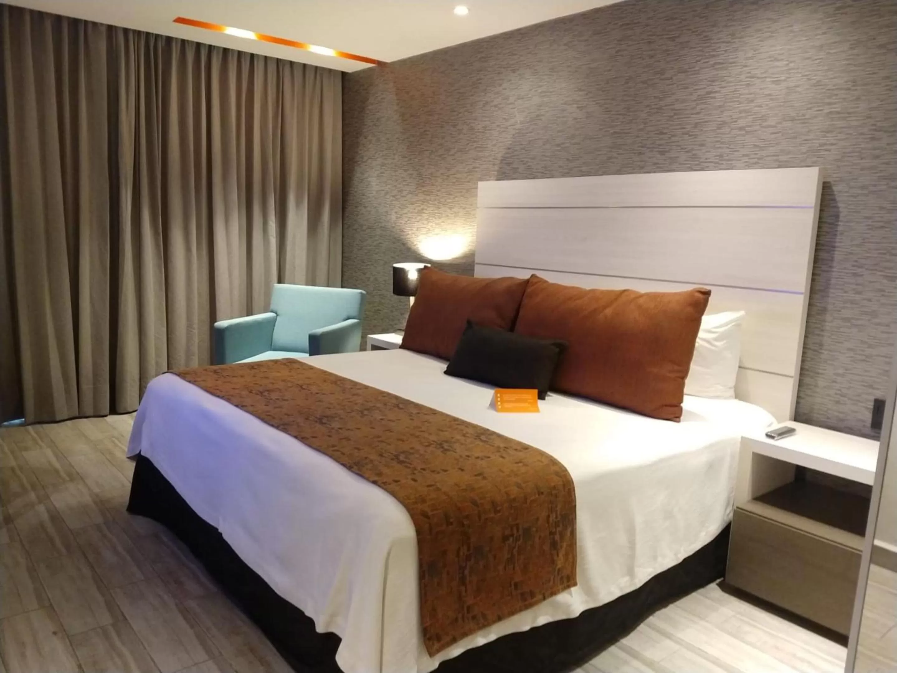 Deluxe King  in Real Inn Celaya