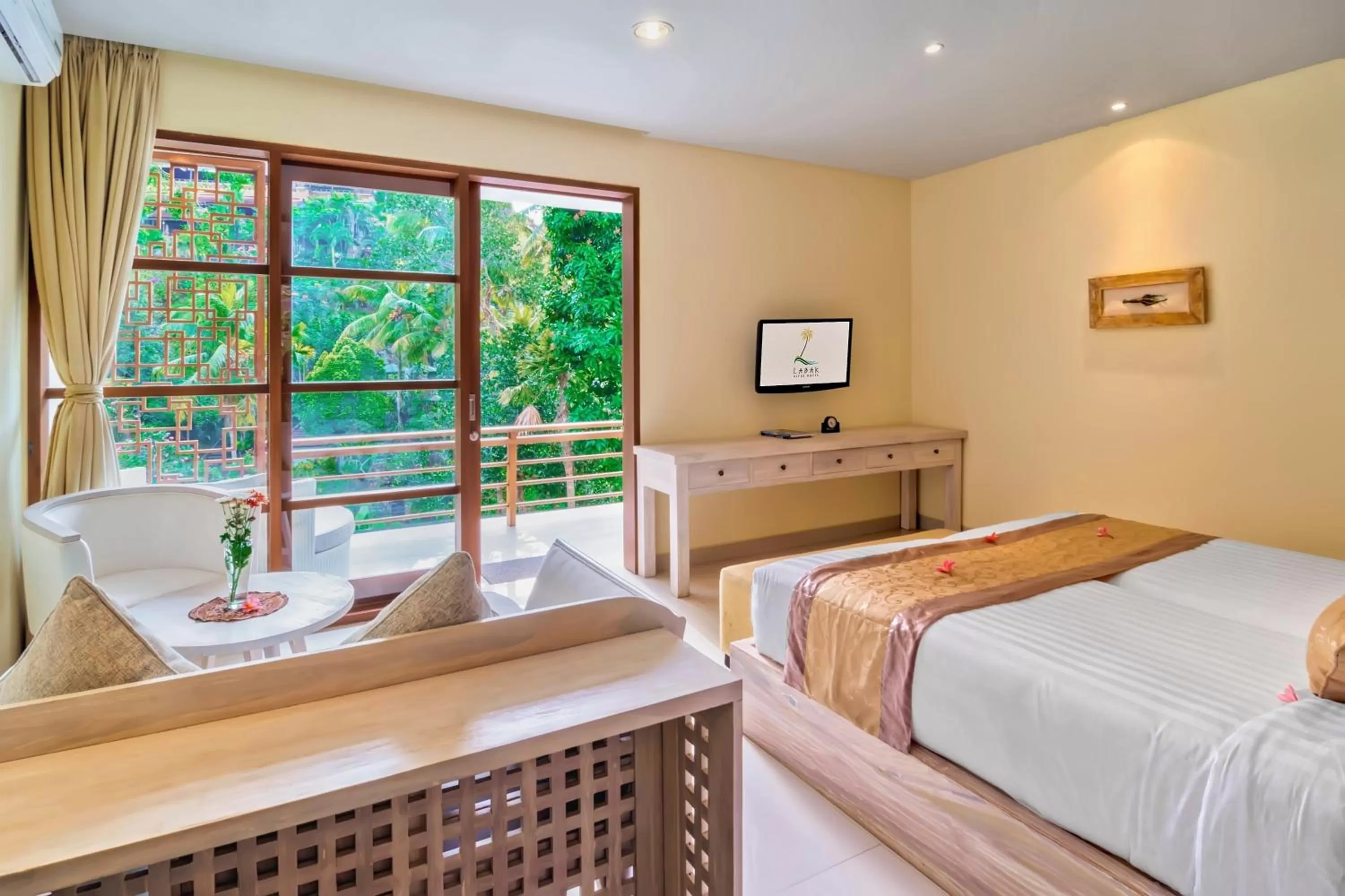 Deluxe Room with River View in Labak River Hotel by EPS