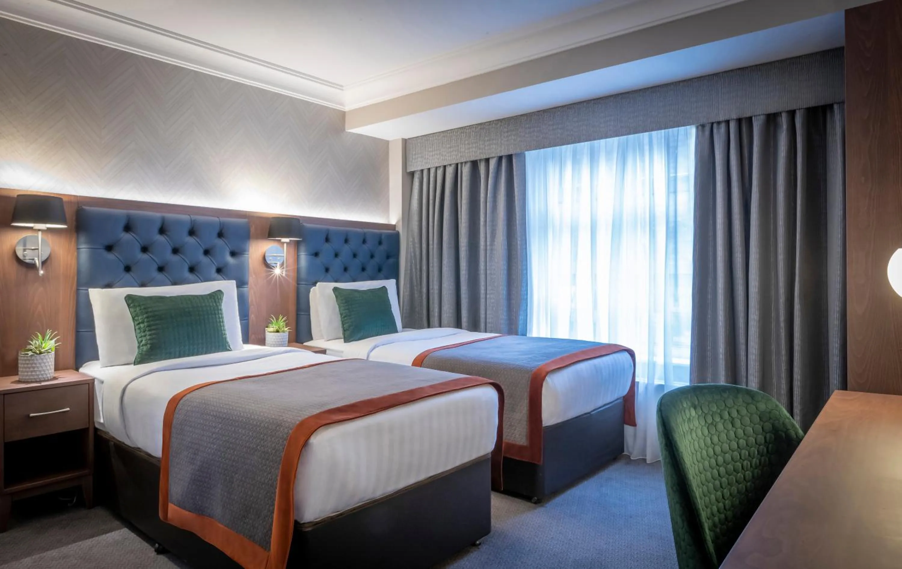 Deluxe Twin Room in The Fleet