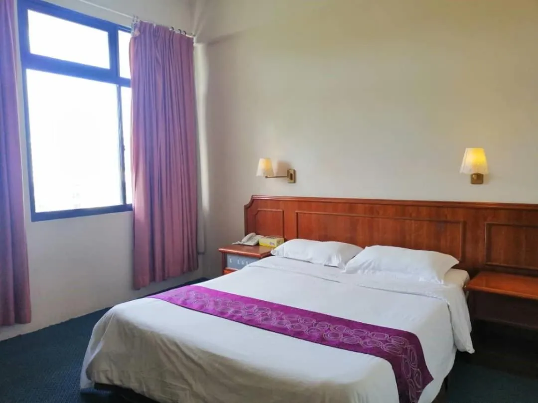 Superior Double Room in Pacific Orient Hotel ( 凯富大酒店 )