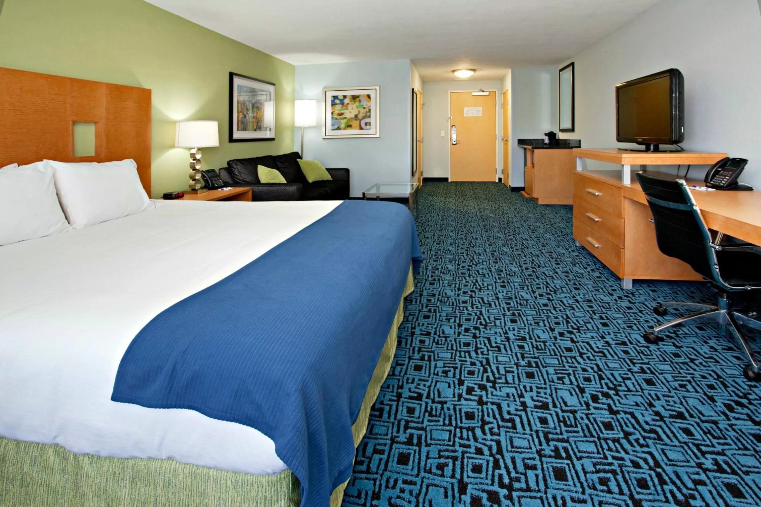 King Room - Hearing Accessible - Non-Smoking in Holiday Inn Express Hotel & Suites Rock Springs Green River by IHG