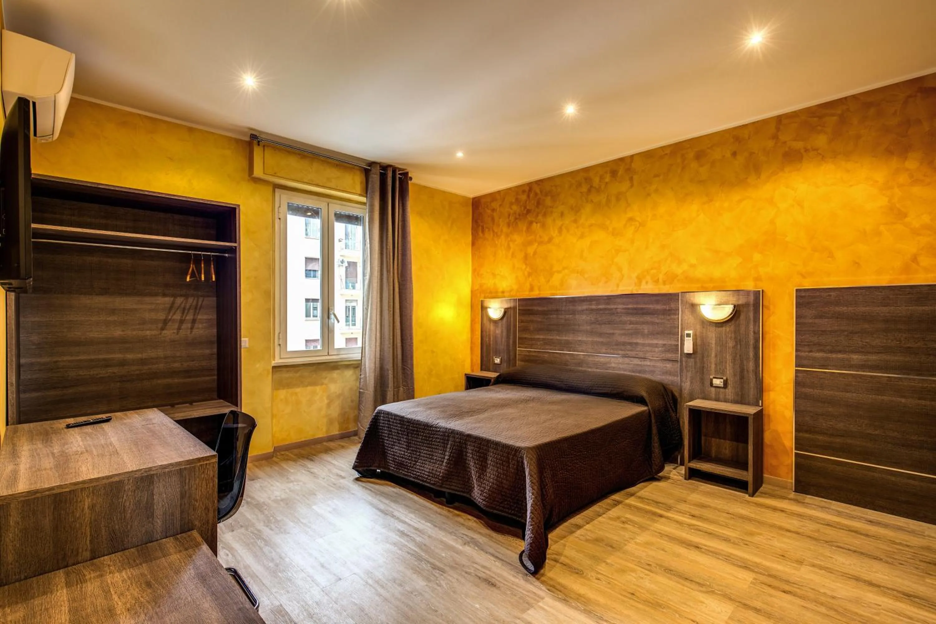 Bed in Hotel Osimar