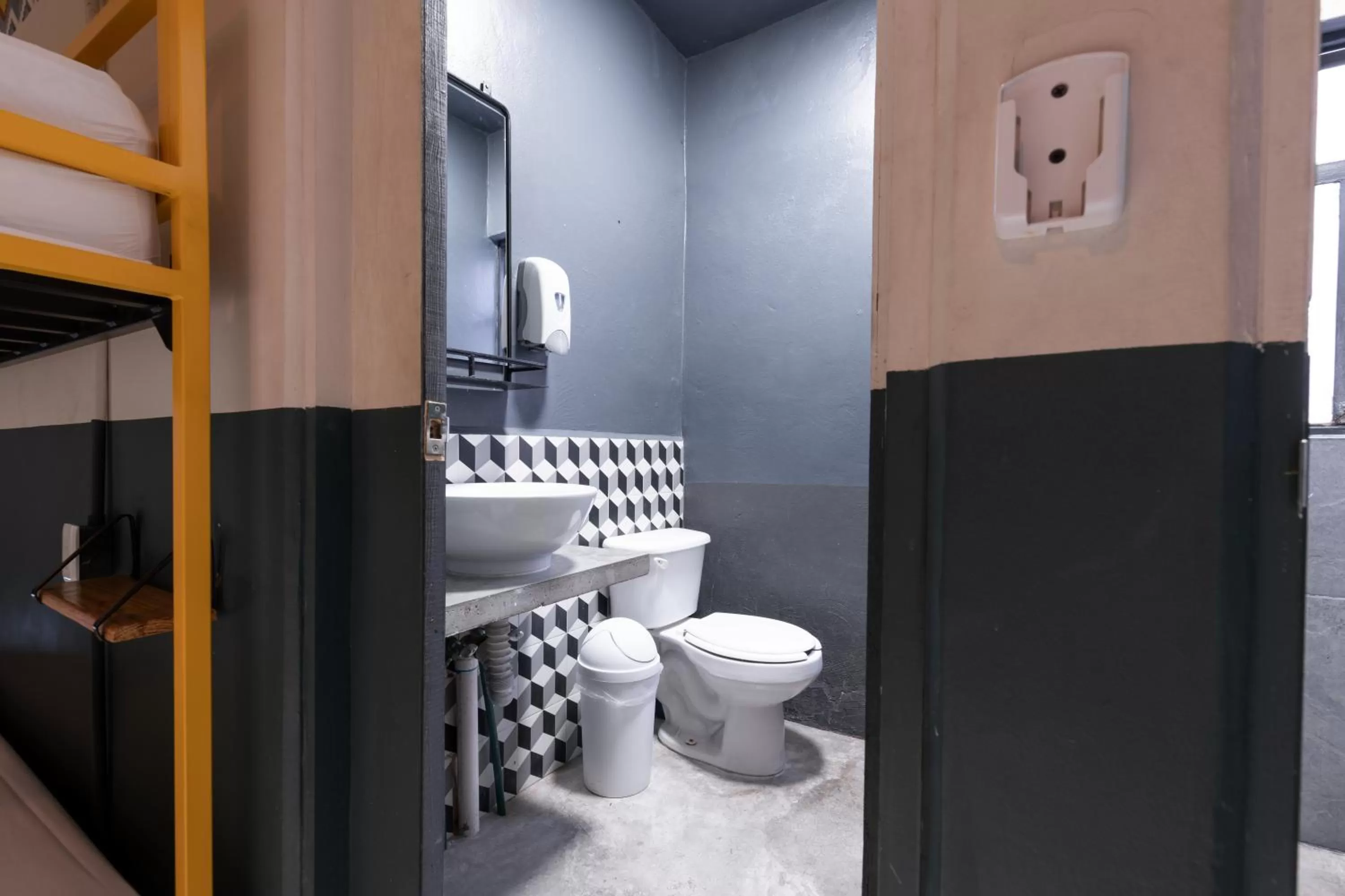 Bed in 8-Bed Mixed Dormitory Room in Selina Oaxaca