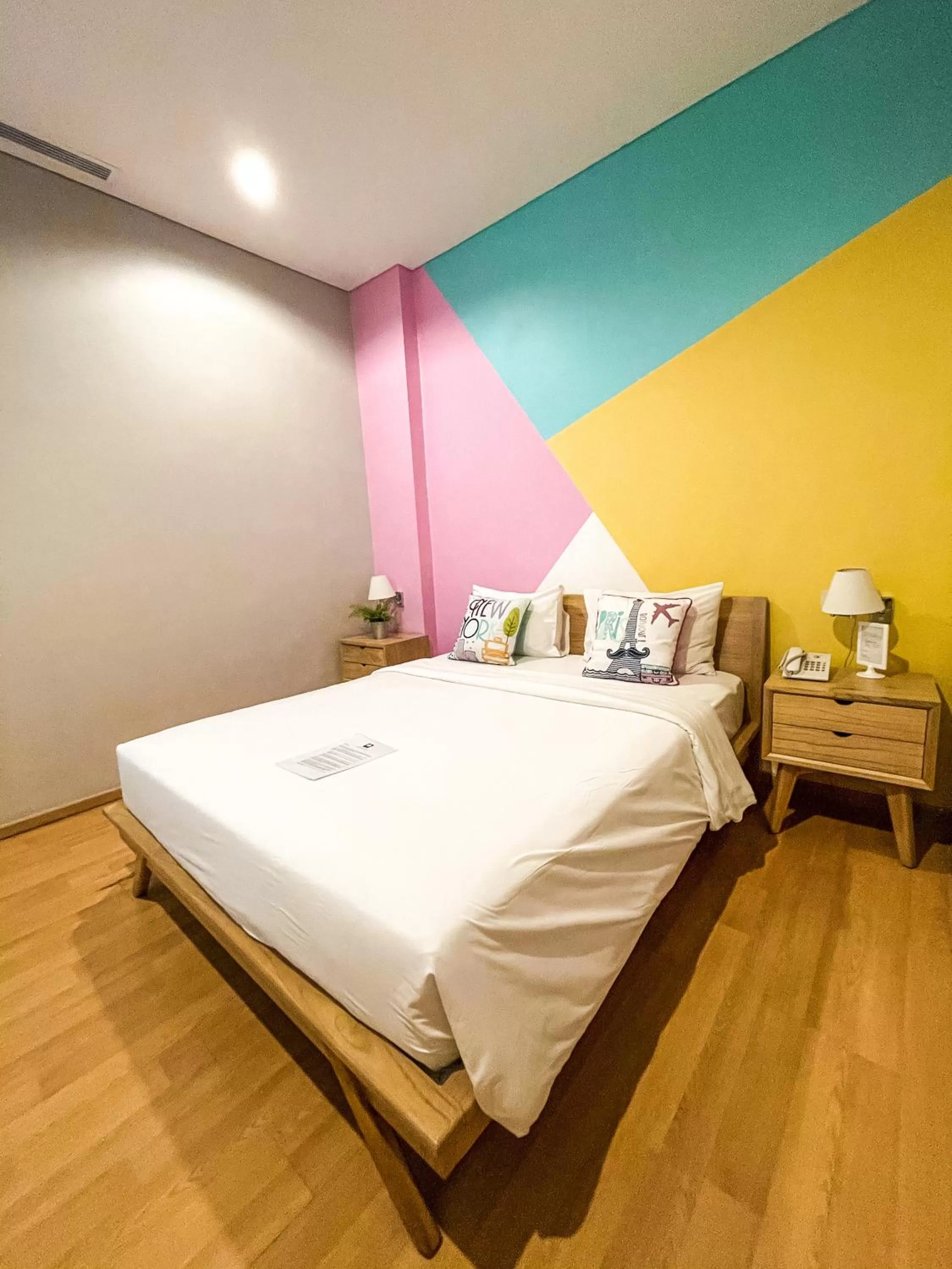 Superior Deluxe in White Tree Residence