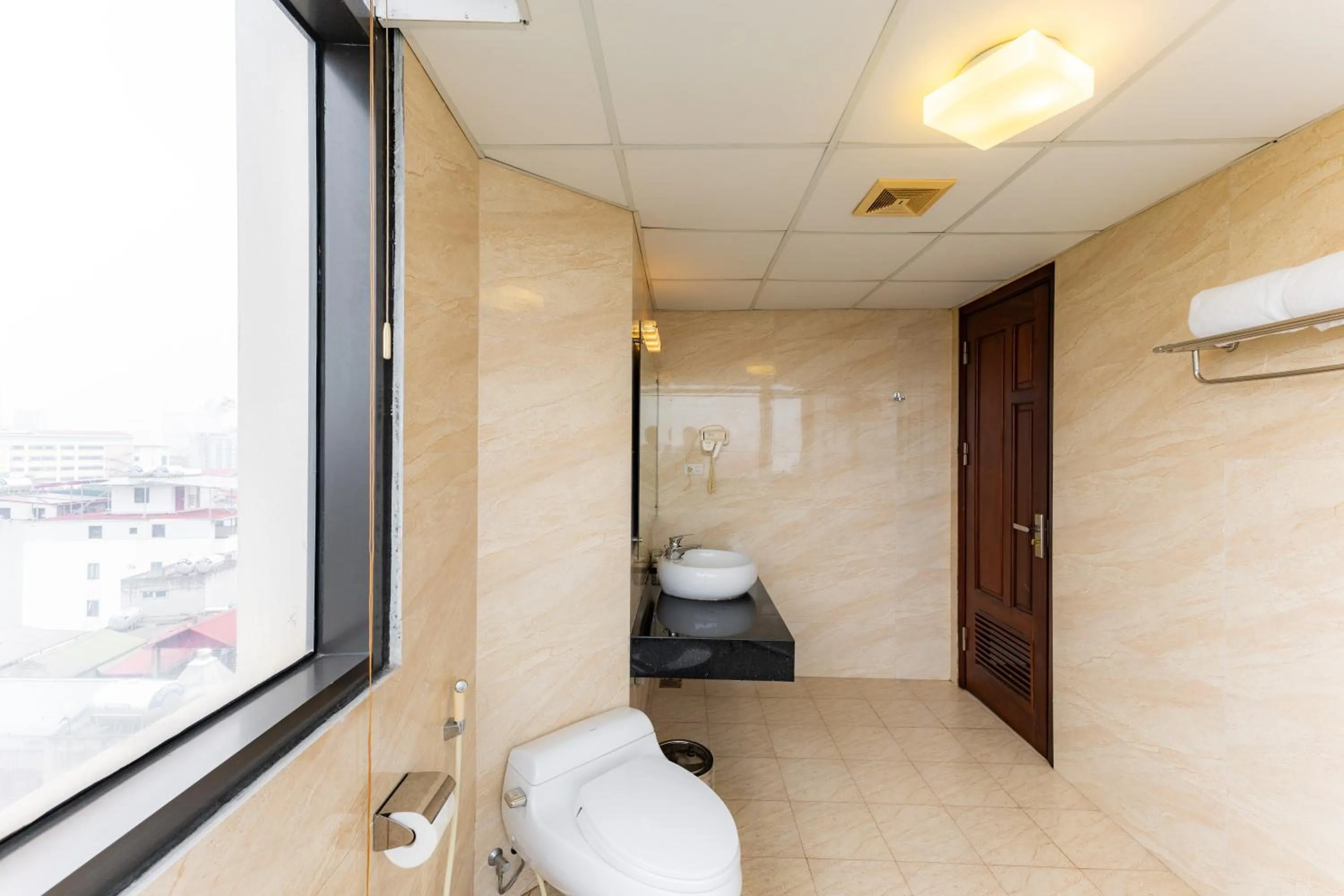 Toilet in Riverside Hanoi Hotel