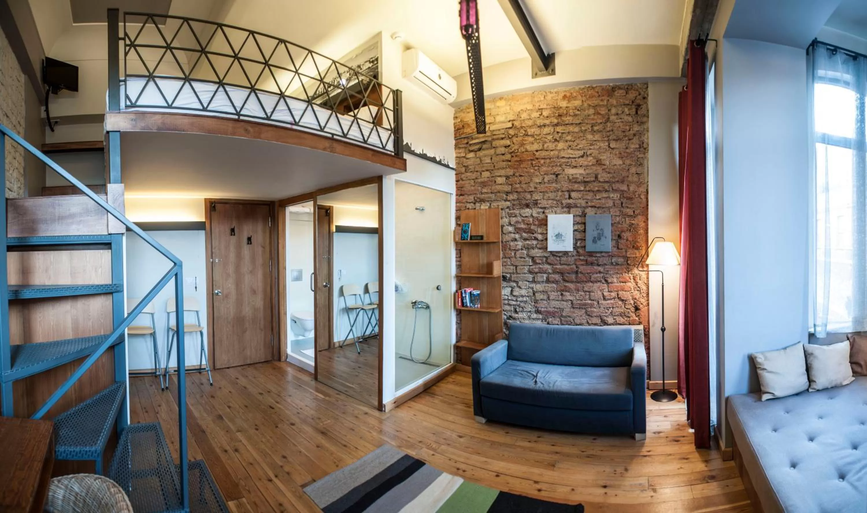 Loft Suite - single occupancy in Peradays