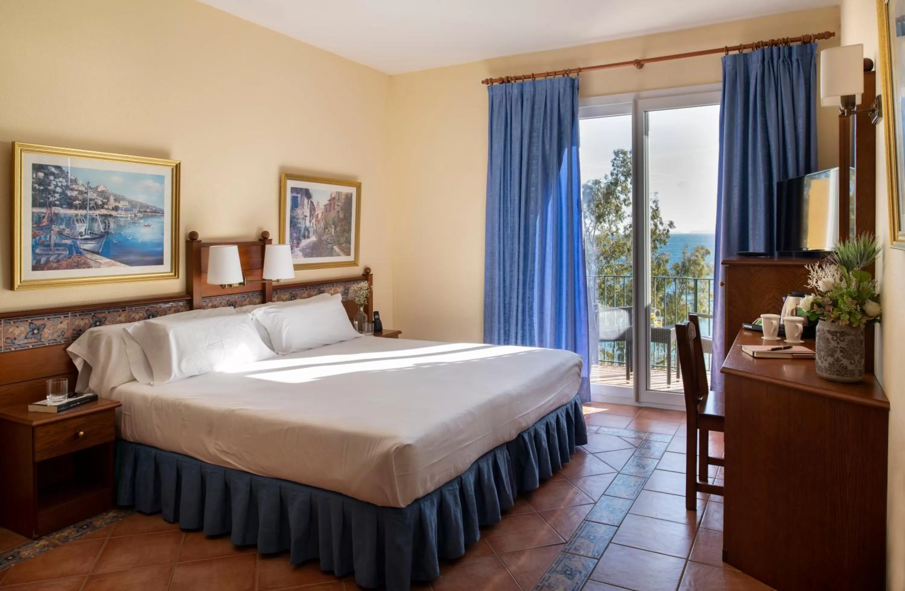 Double Room with Sea View in Hotel Roses Platja