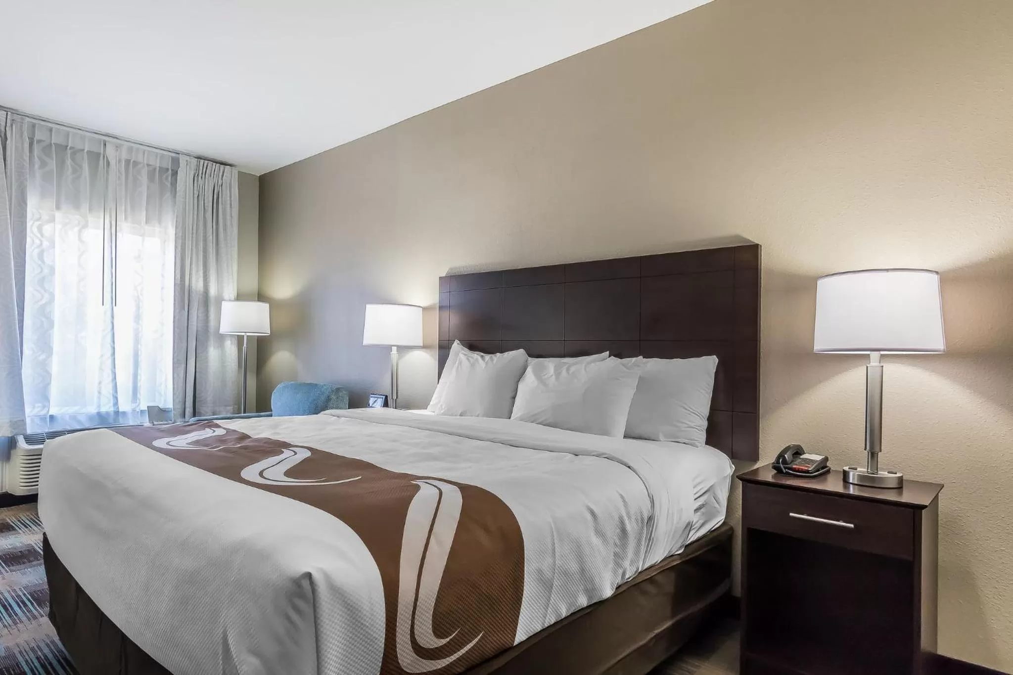 King Room - Non-Smoking in Quality Inn Pleasant View