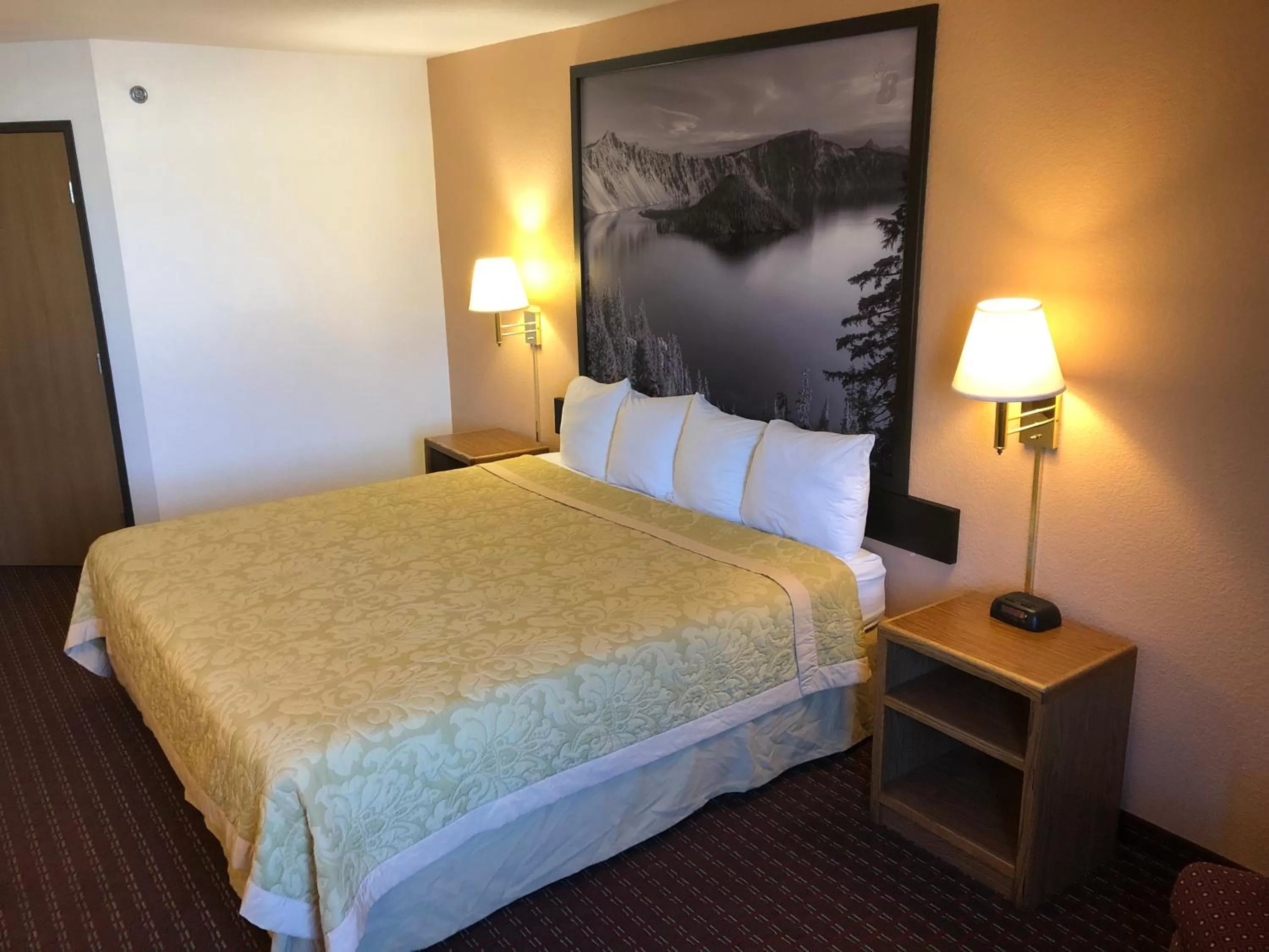 King Room - Non-Smoking in Super 8 by Wyndham The Dalles OR