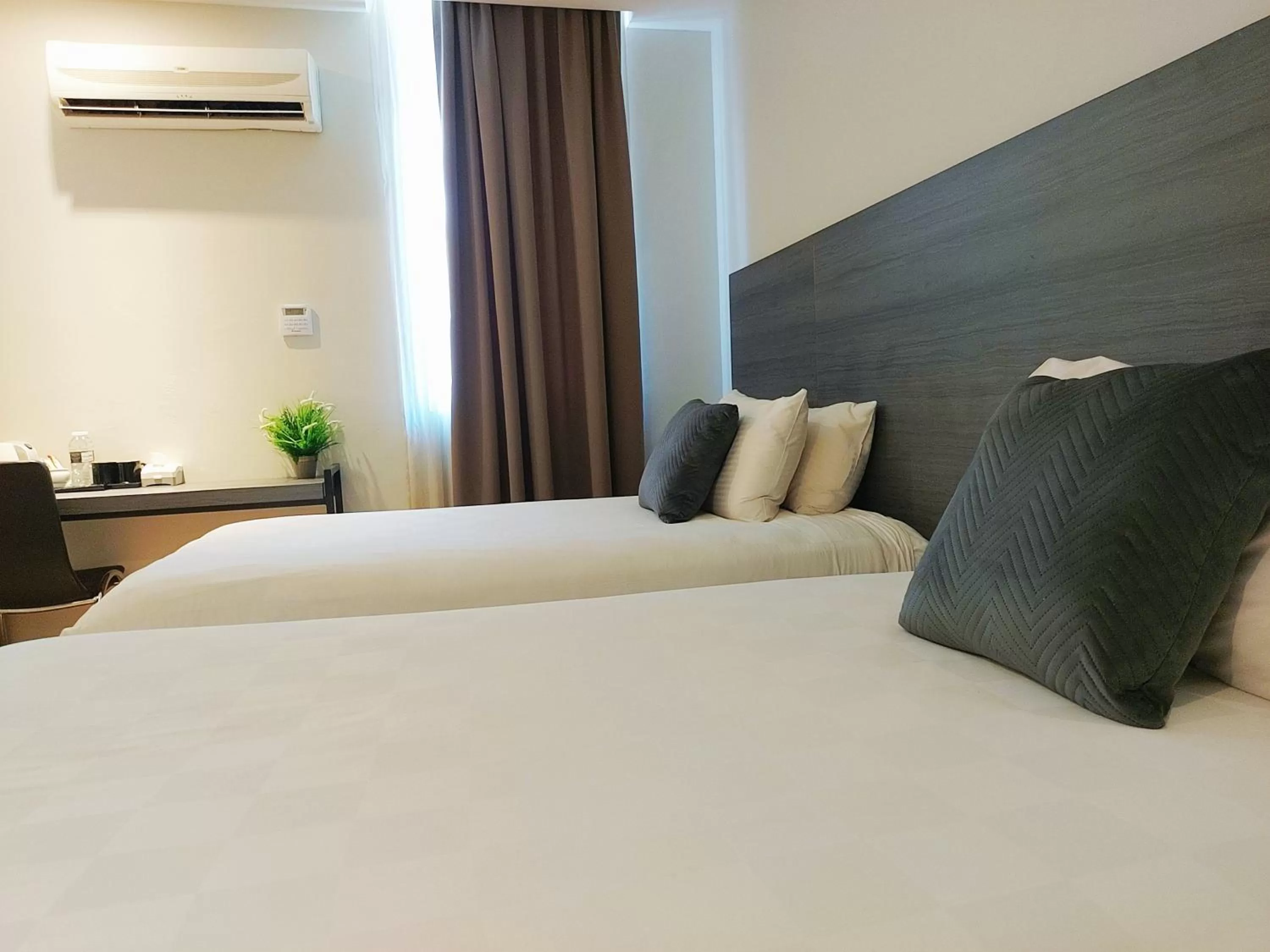 Superior Twin Room in The Leverage Business Hotel - Bandar Baru Mergong