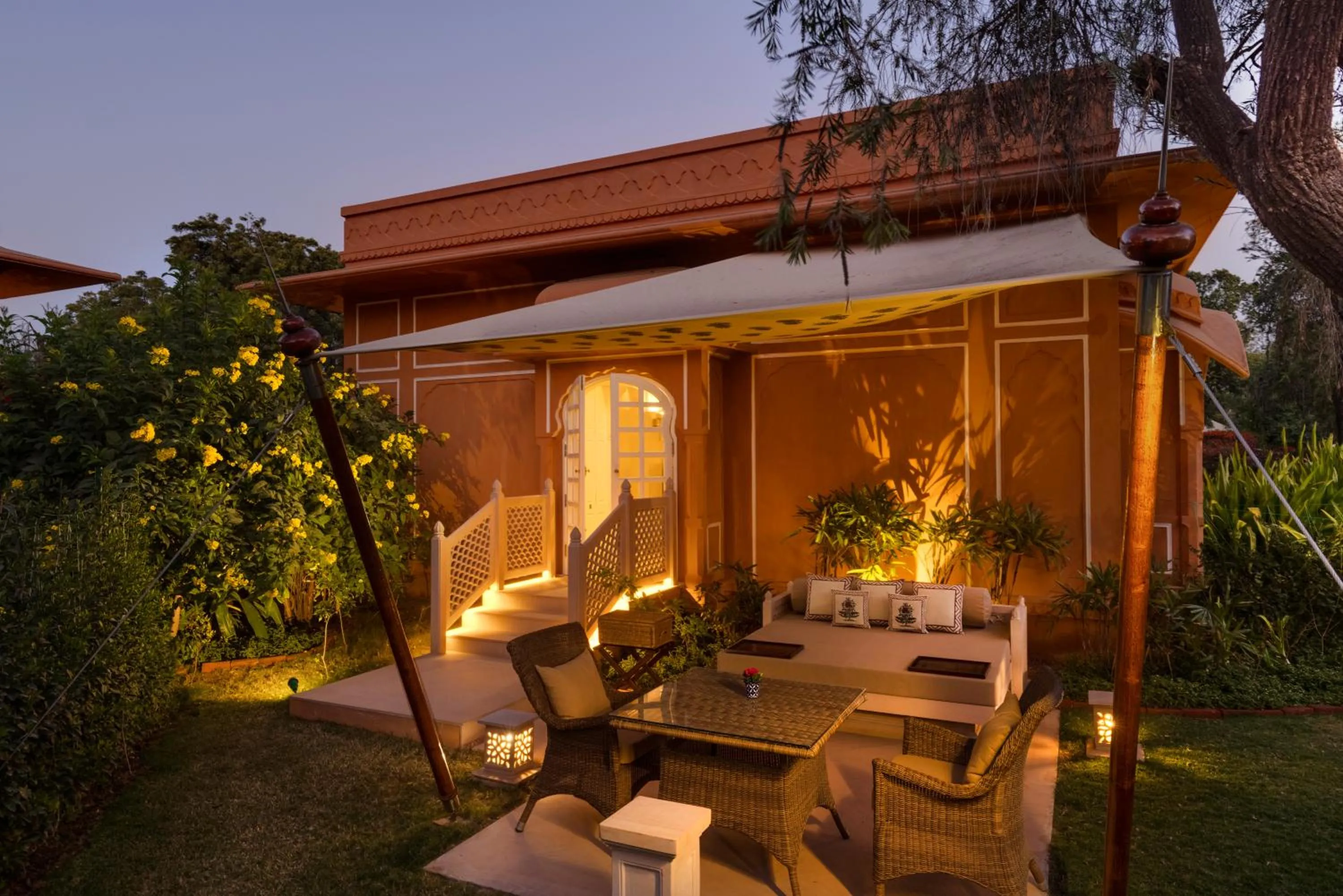 Premier Room with Private Garden, Twin Bed in The Oberoi Rajvilas Jaipur