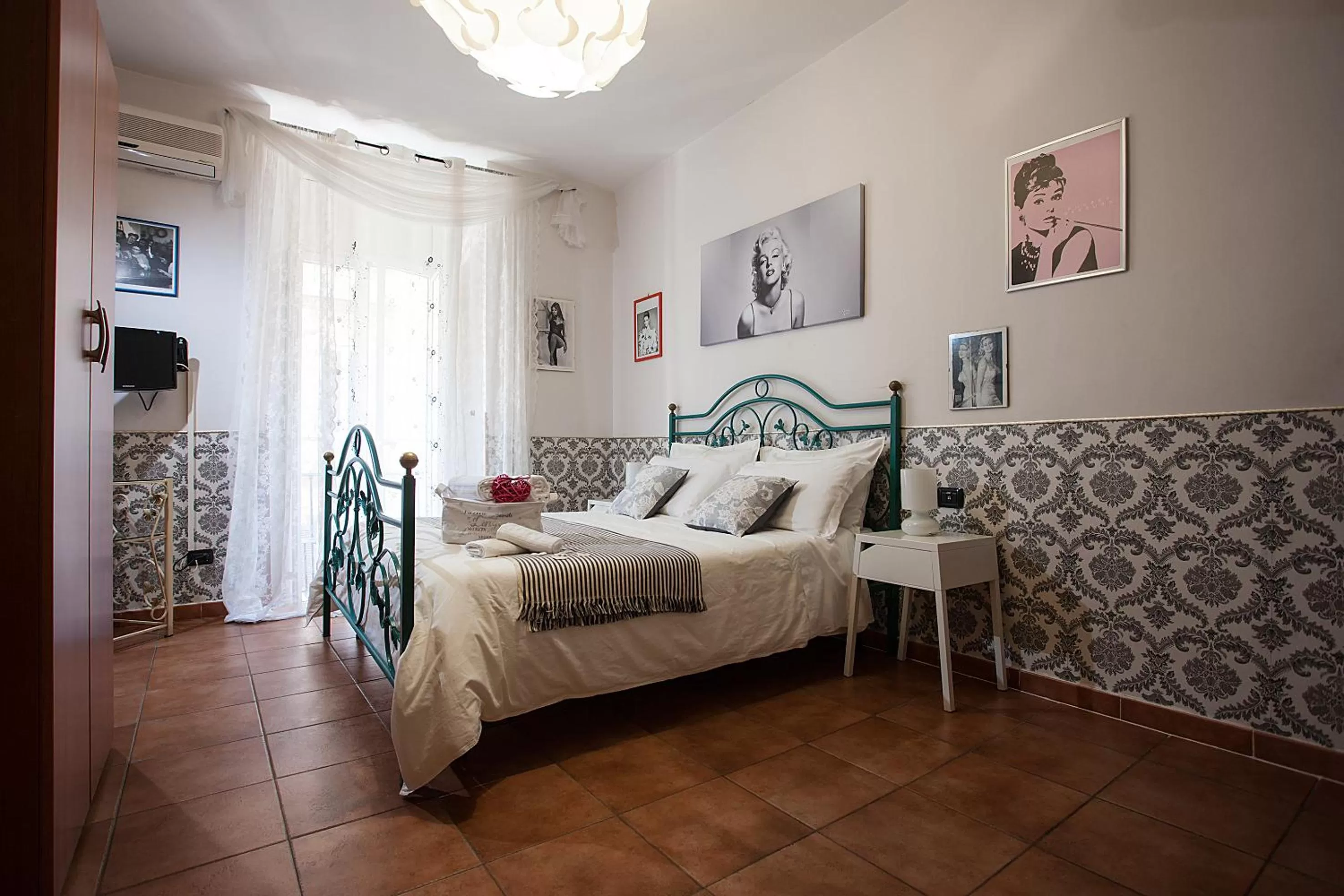 Superior Double Room in Hotel Cineholiday