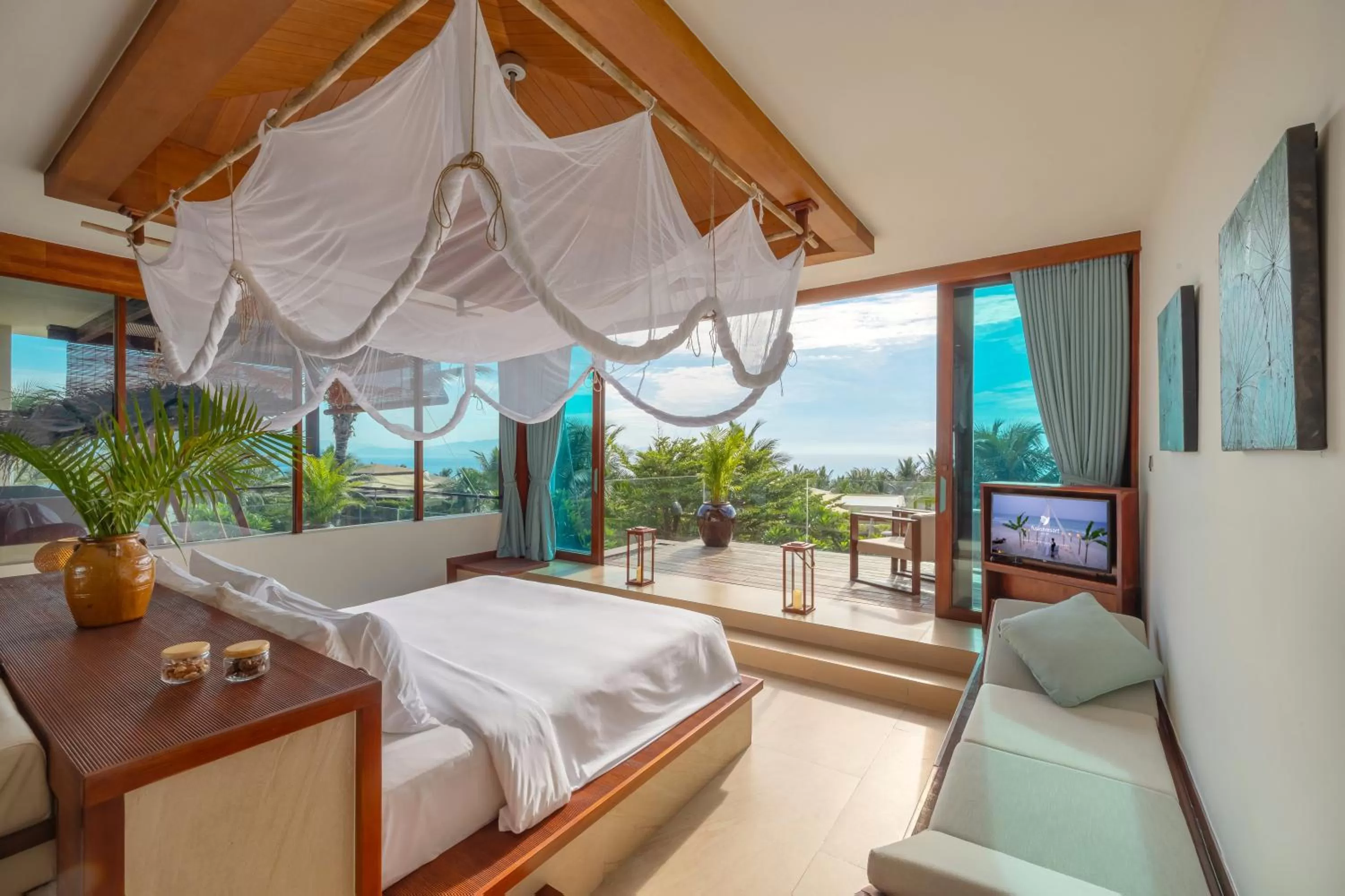 Ocean View Suite – All Spa Inclusive with Fusion Lounge Access in Fusion Resort Cam Ranh - All Spa Inclusive