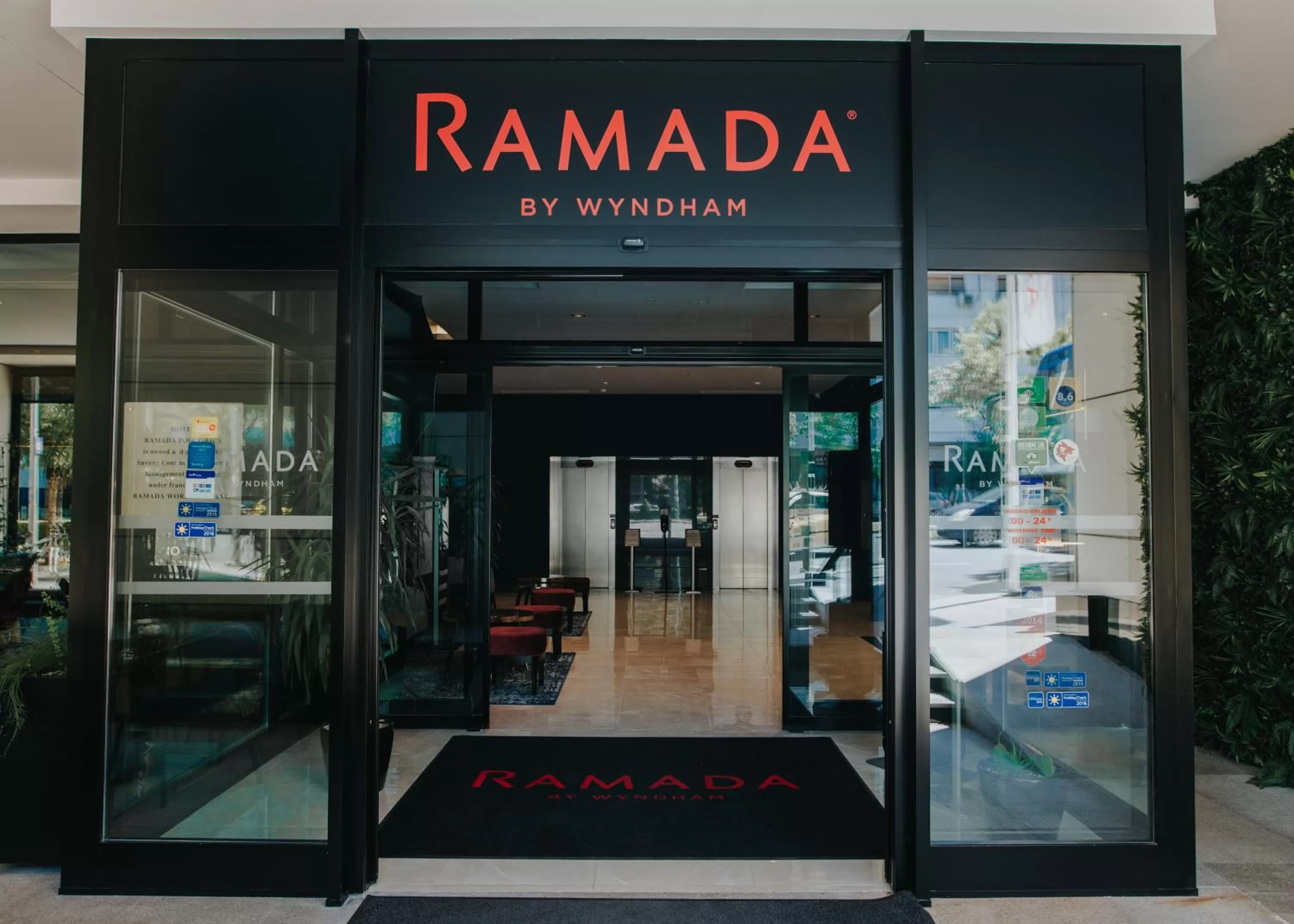 Lobby or reception in Ramada by Wyndham Podgorica