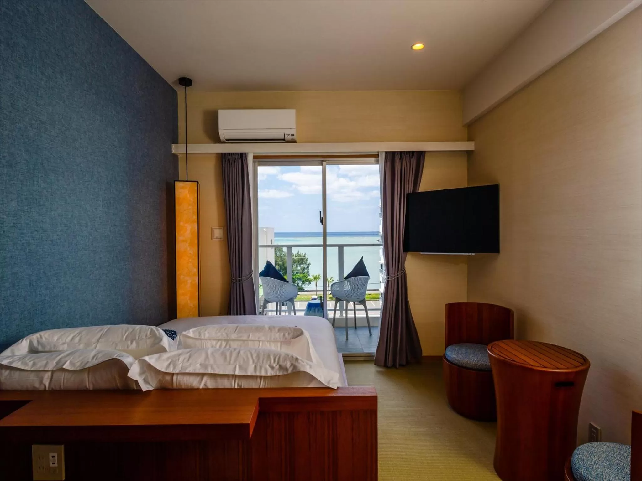 Deluxe Double Room (5F~8F) in oile by DSH Resorts