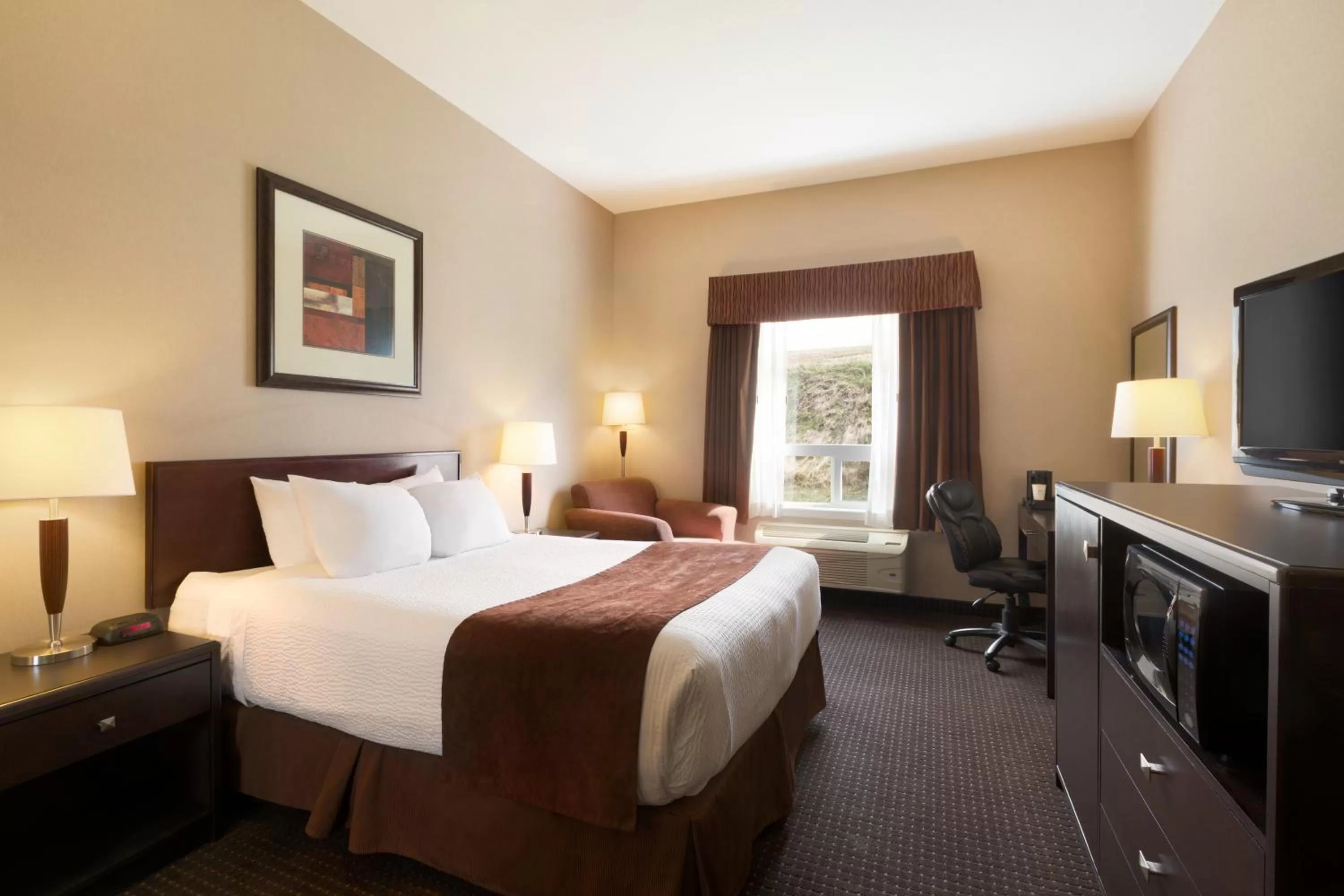 Queen Room - Disability Access in Days Inn by Wyndham Innisfail