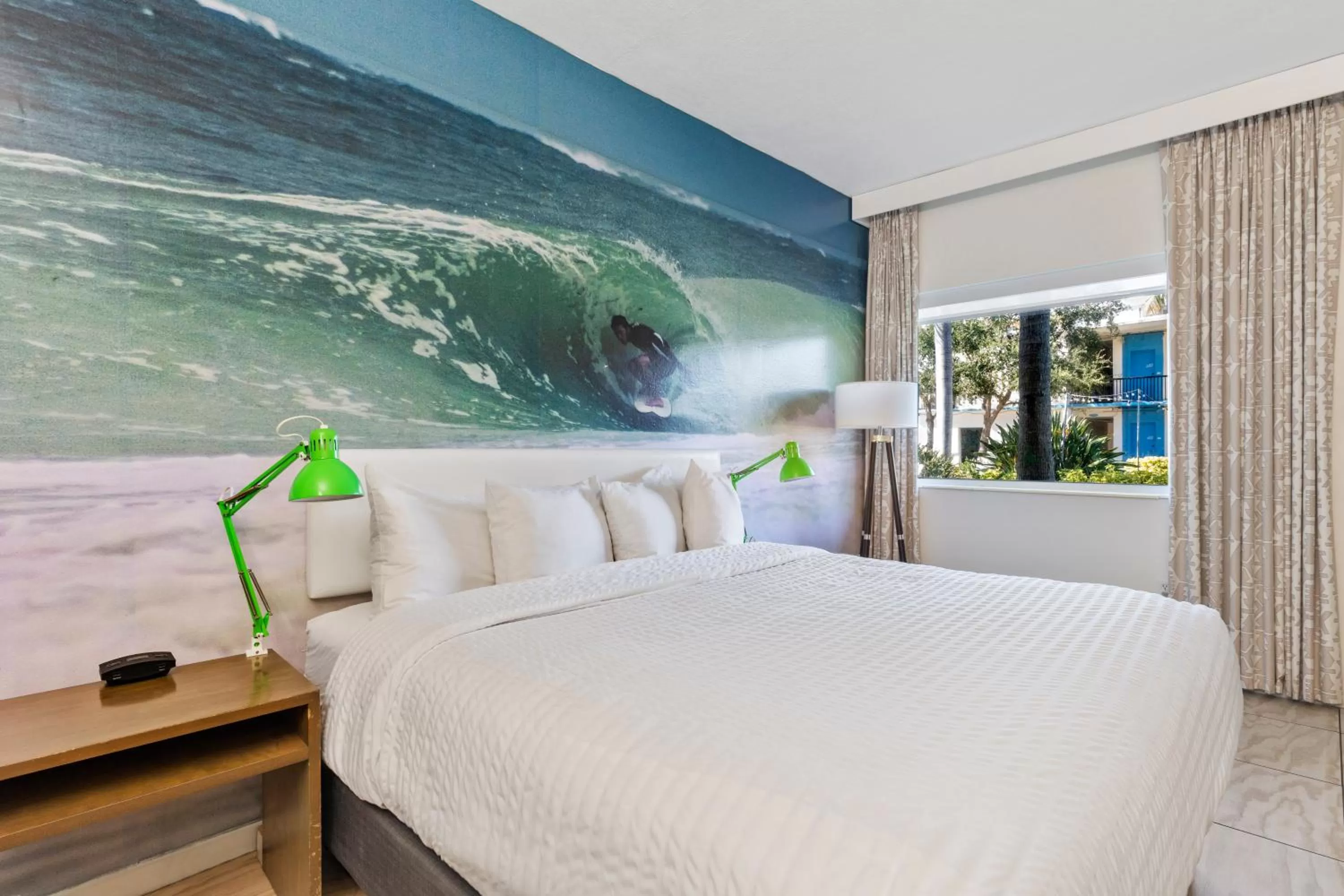 King Room with Garden View in Postcard Inn On The Beach