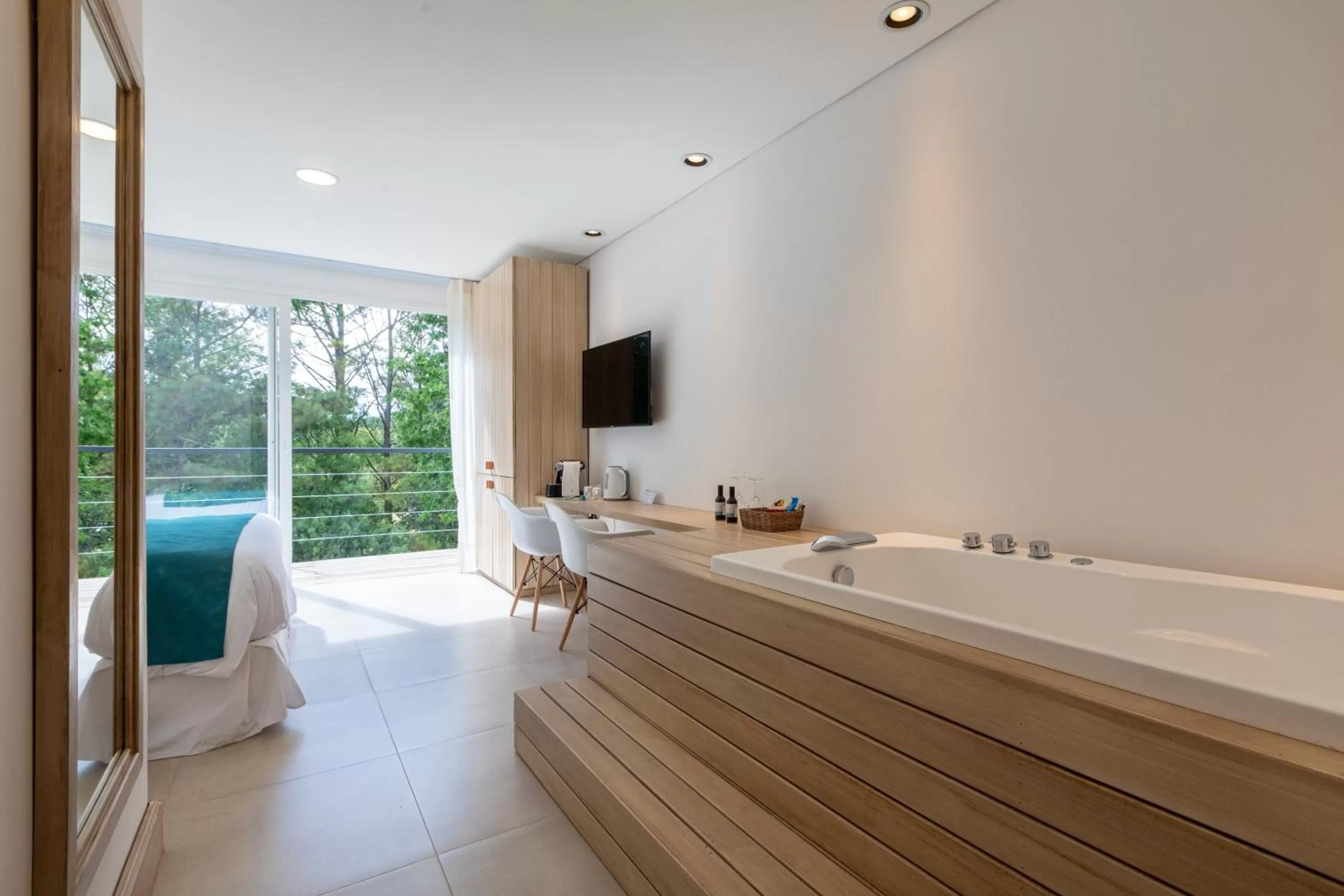 Double Room with Balcony in Live Hotel Boutique (Adults only)