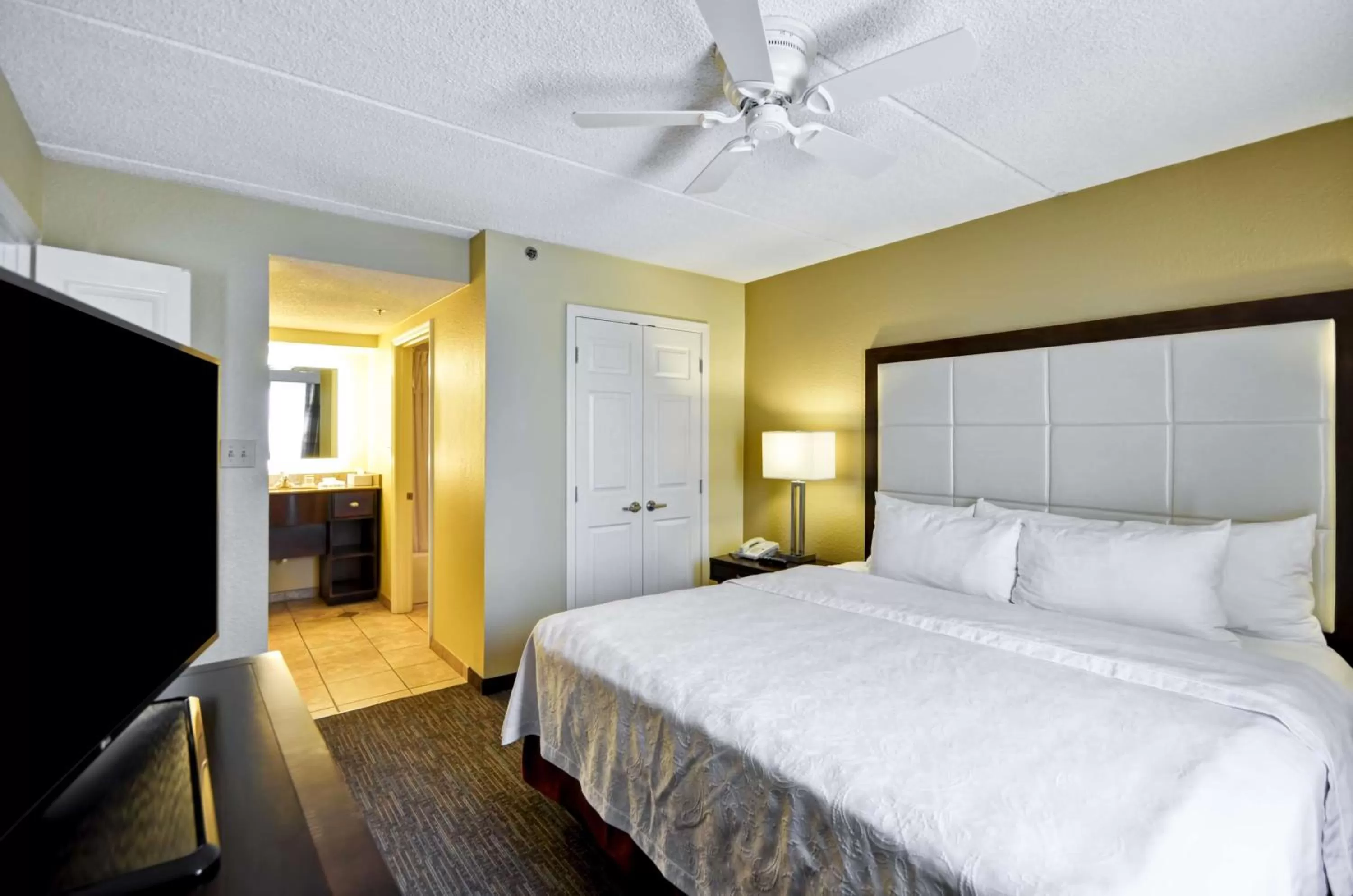 Two-Bedroom King Suite with Two Queen Beds and Bath Tub - Mobility Accessible in Homewood Suites by Hilton Augusta