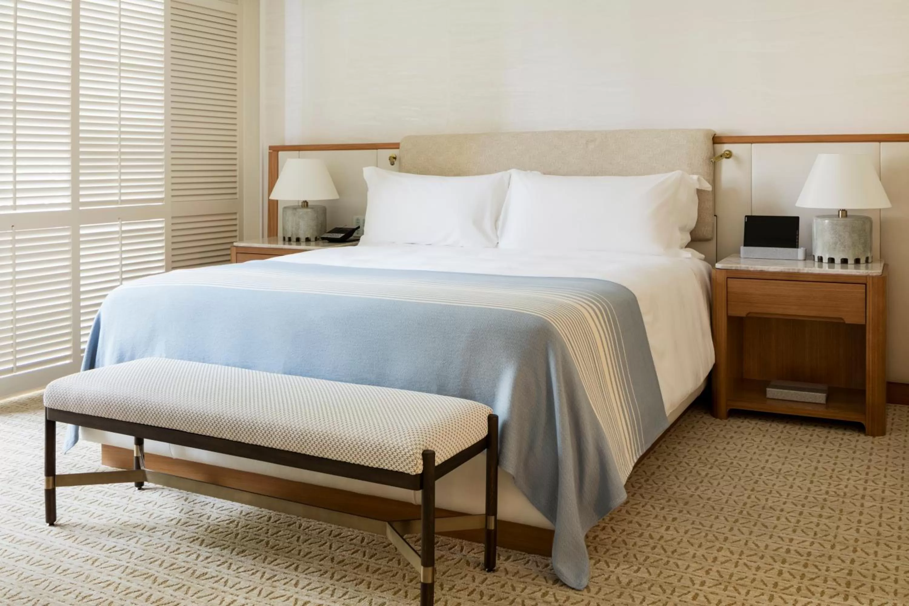 Poolside Suite King in Halekulani - NO RESORT FEE