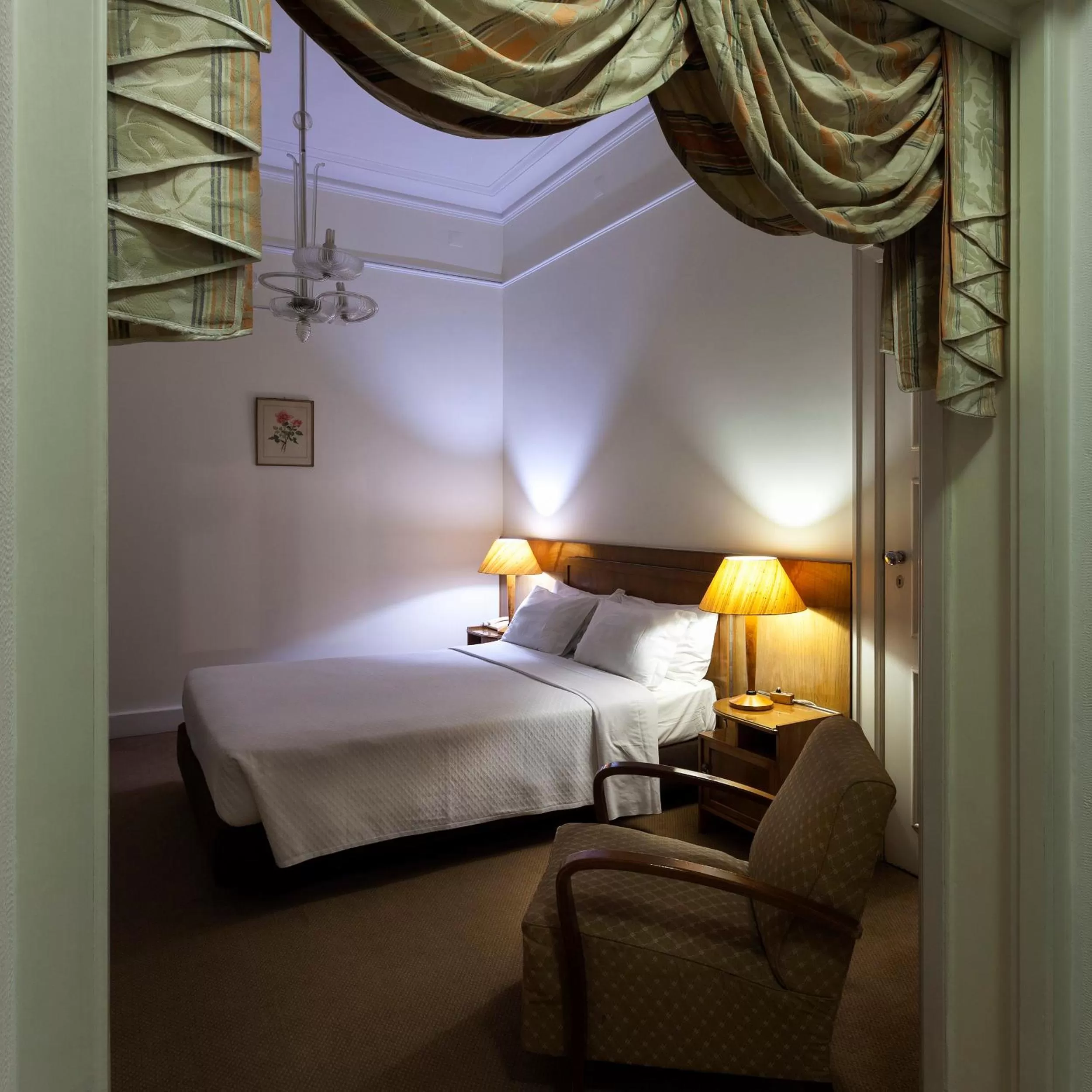 Double or Twin Room with Extra Bed in Hotel Astoria