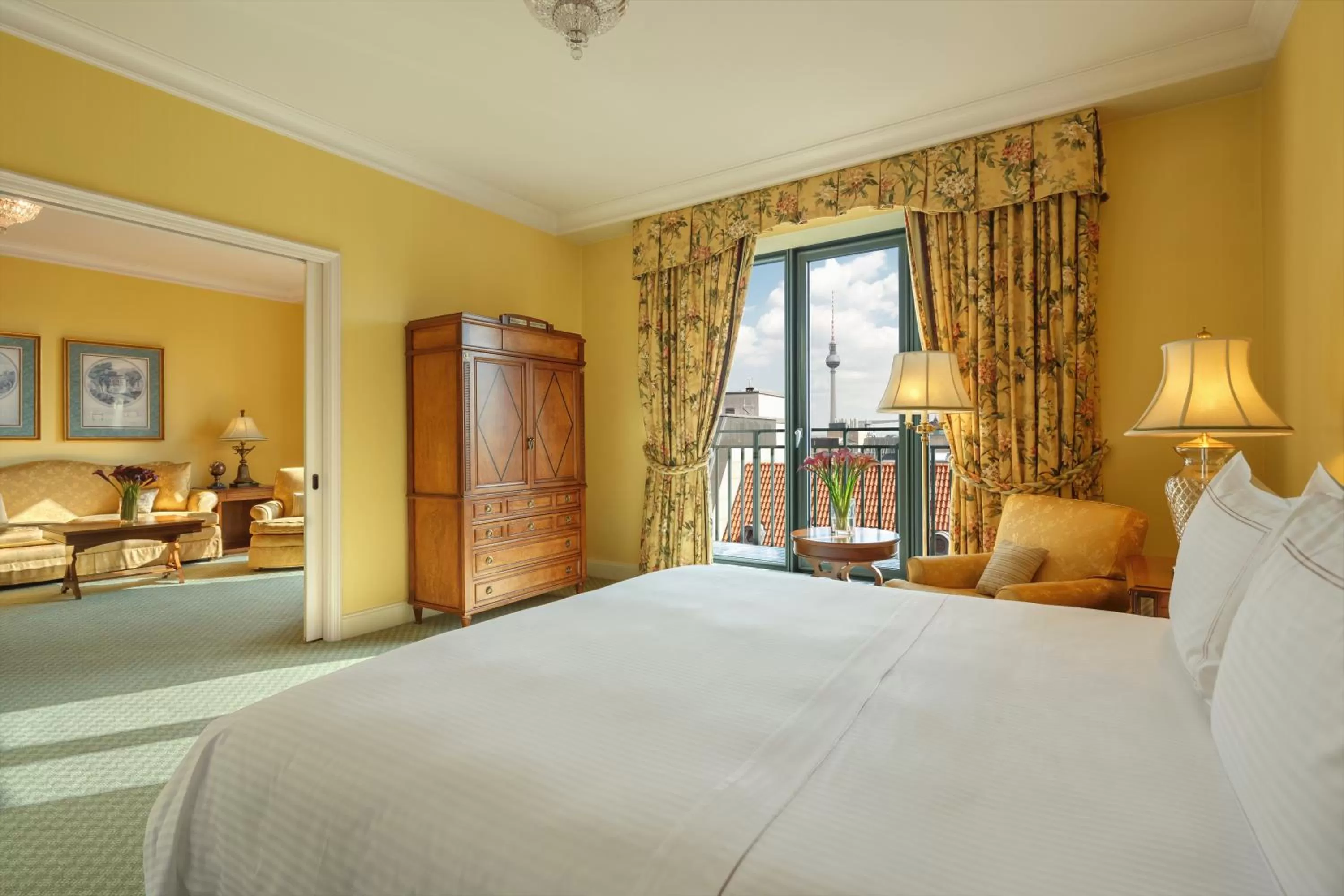 Superior Suite in Regent Berlin by IHG