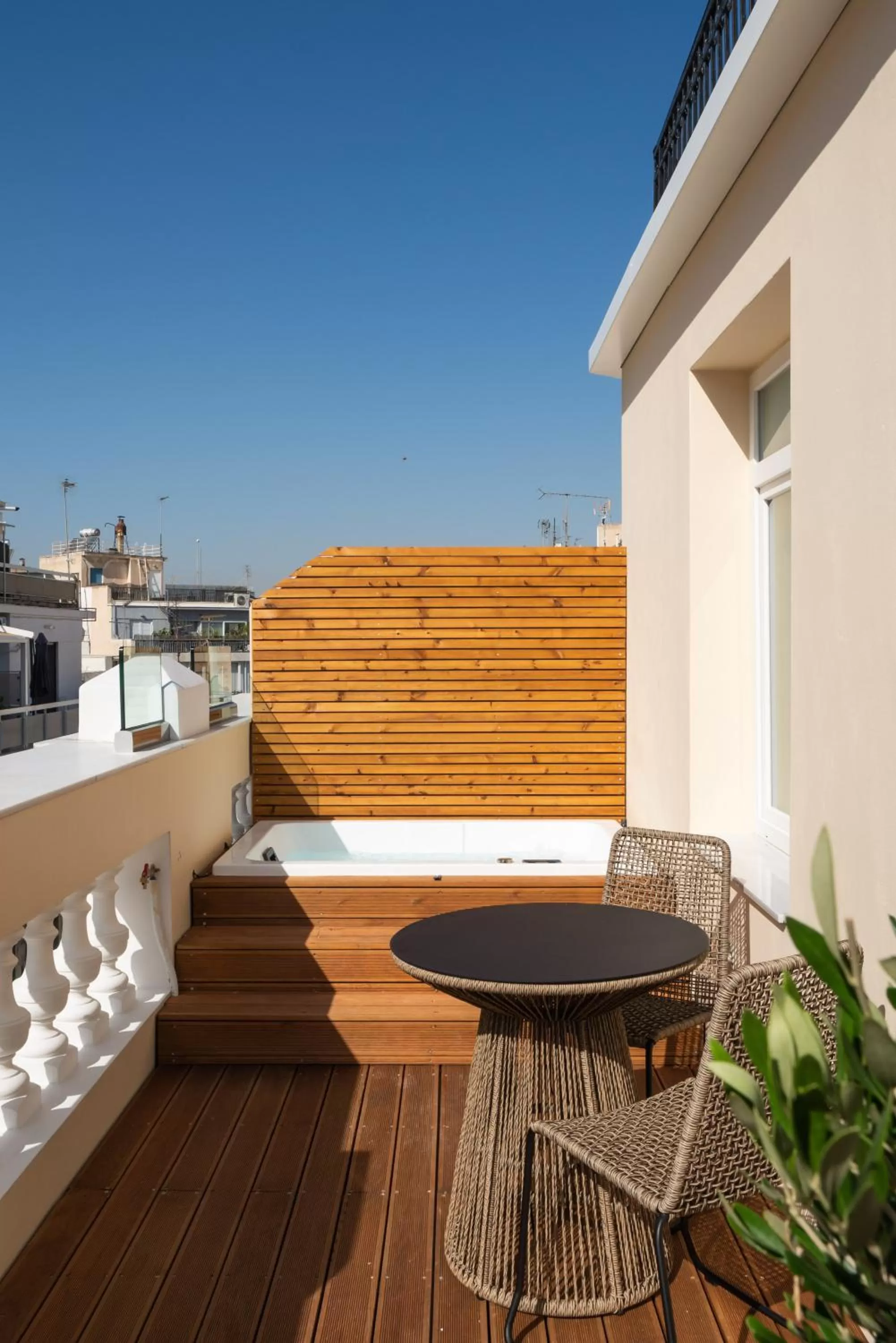 Executive Suite with Outdoor Jacuzzi in Praxitelous Luxury Suites