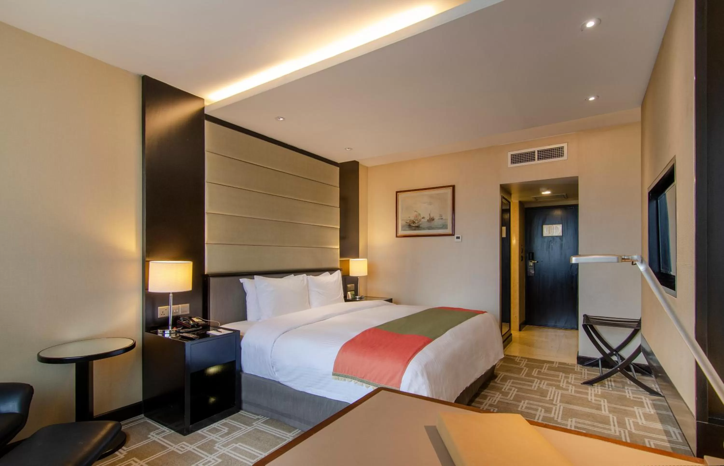 Pacific Club Room in Pan Pacific Sonargaon Dhaka