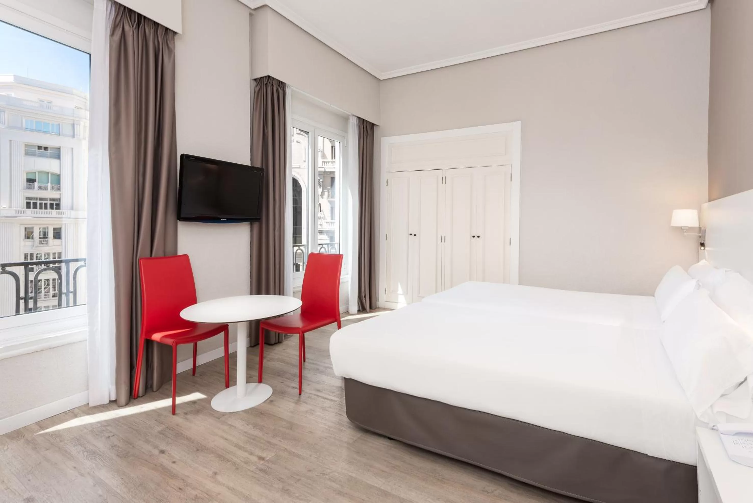 Double or Twin Room with View in Hotel Madrid Gran Via 25, Affiliated by Meliá