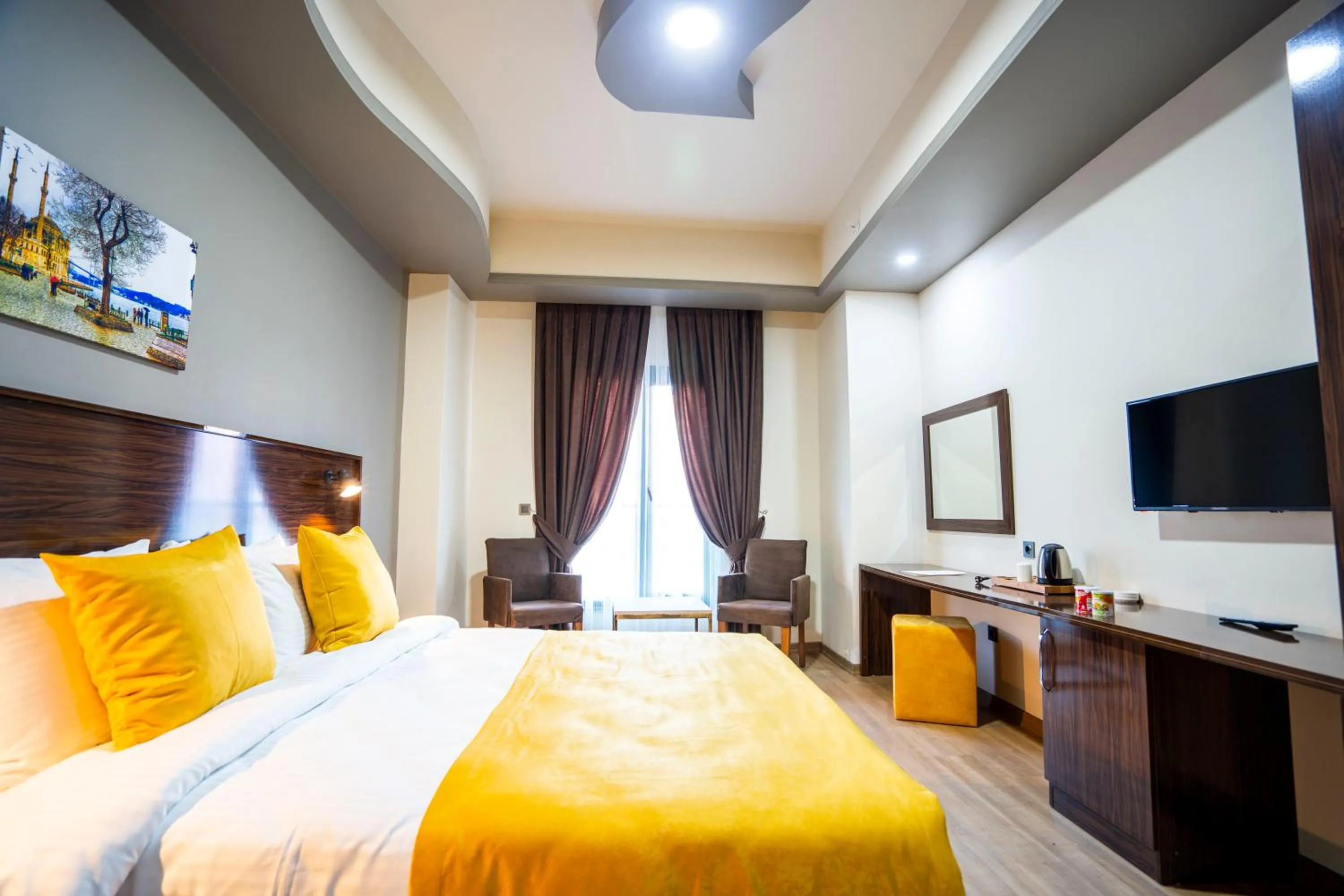 Deluxe King Room - single occupancy in Mugwort Hotel & Spa
