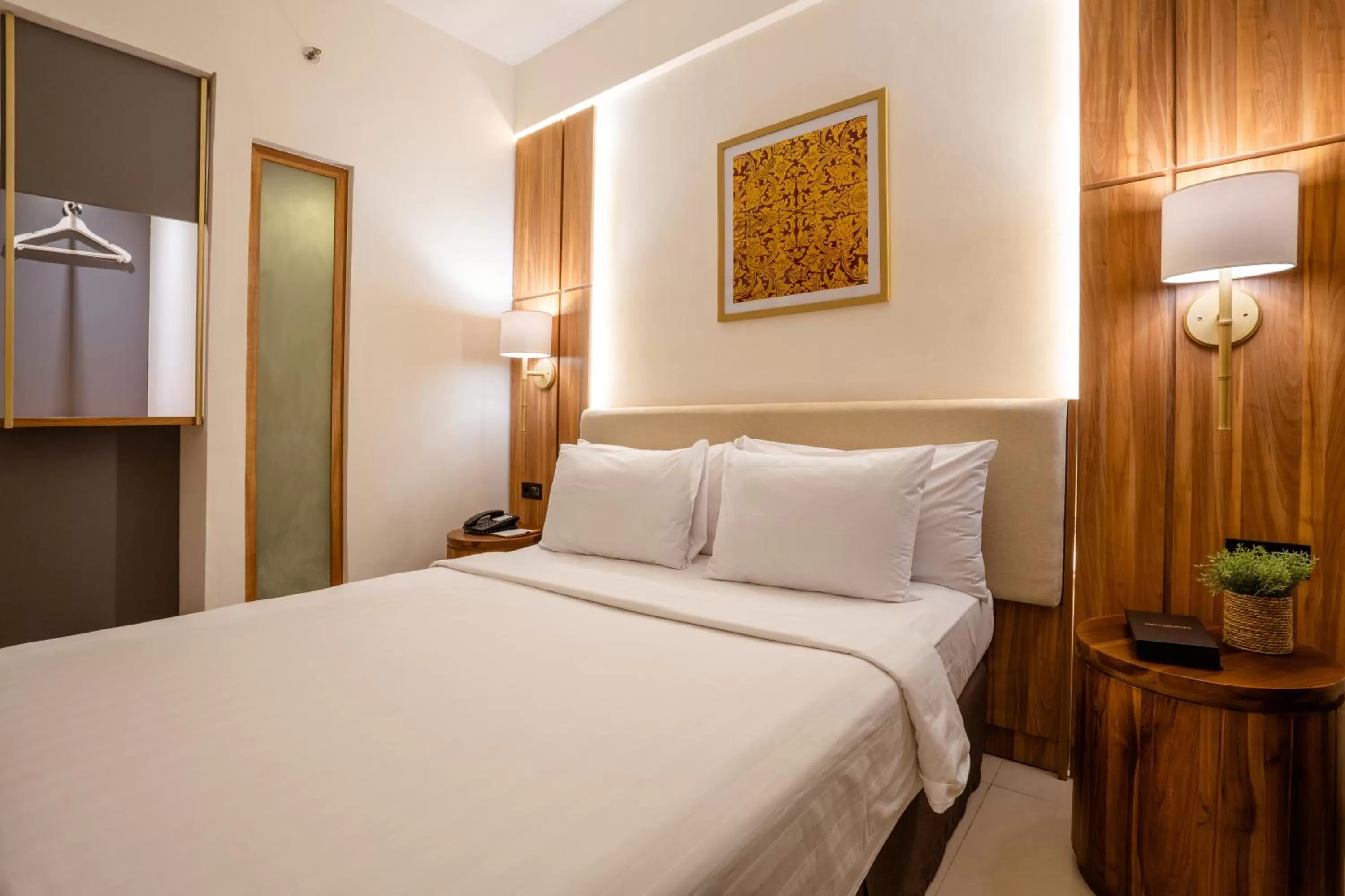 Deluxe Room in Crystalkuta Hotel - Bali