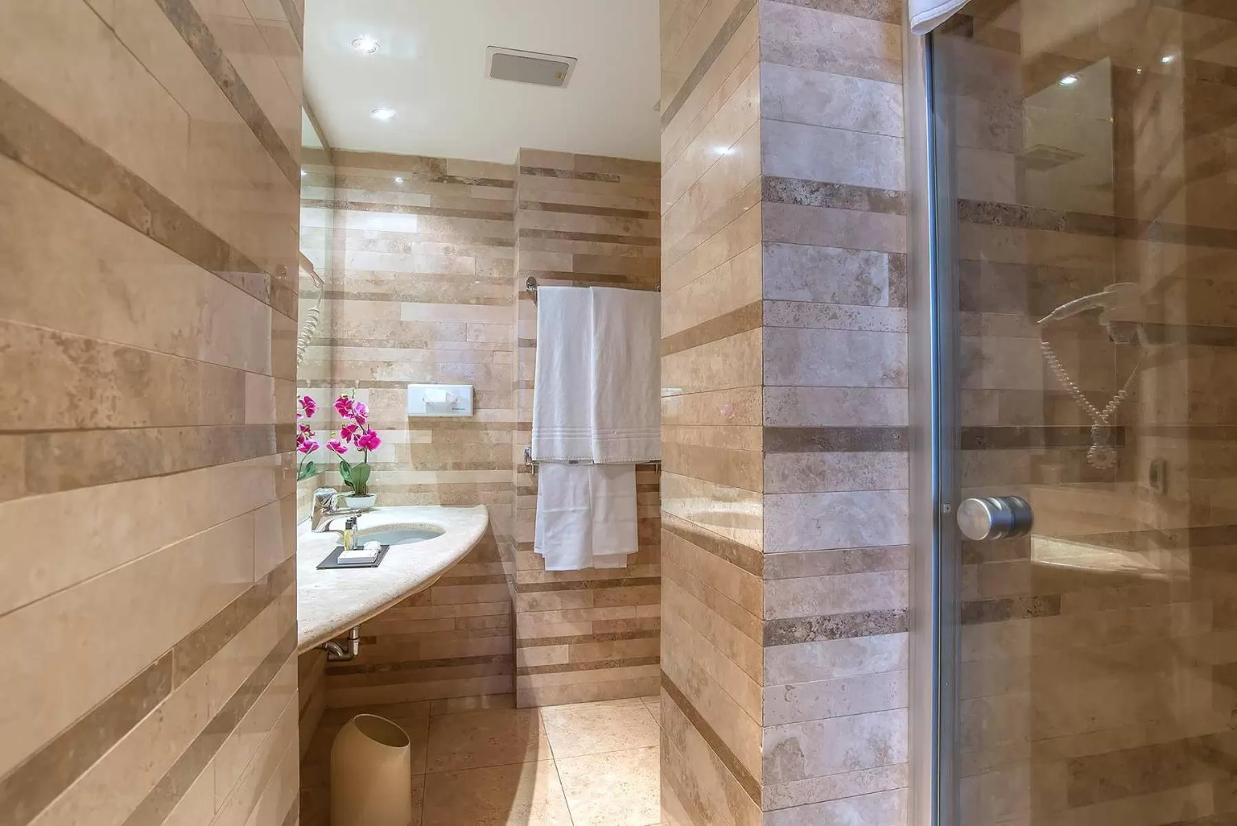 Superior Double Room in Hotel Tritone