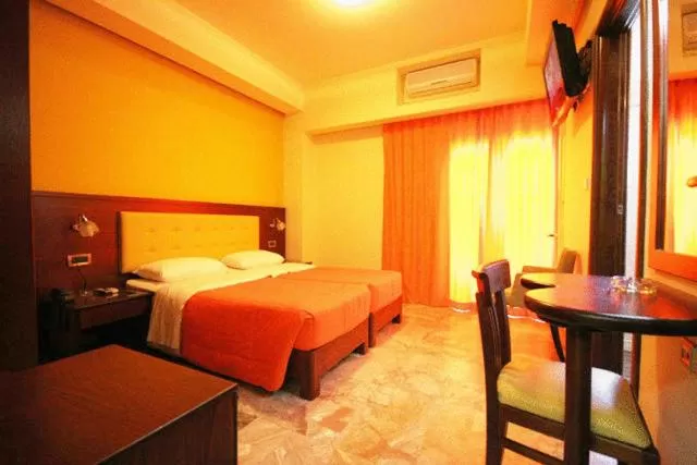 Twin Room in Hotel Filoxenia