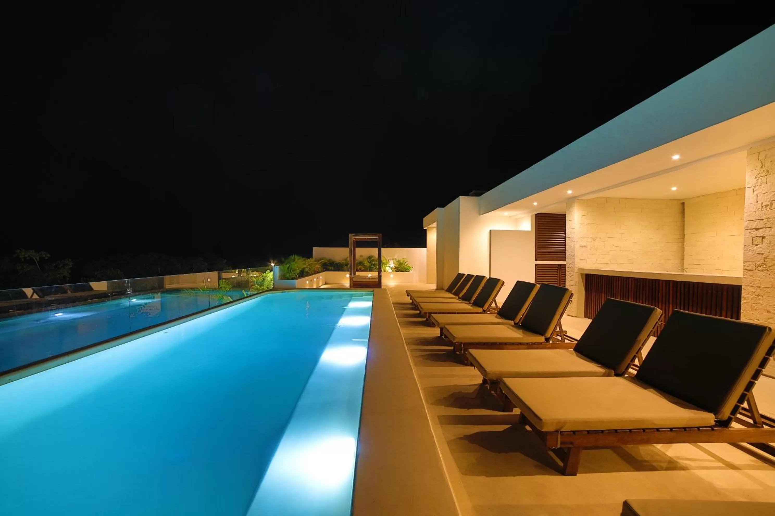 Swimming pool in Hotel Blanco Tulum Adults Only