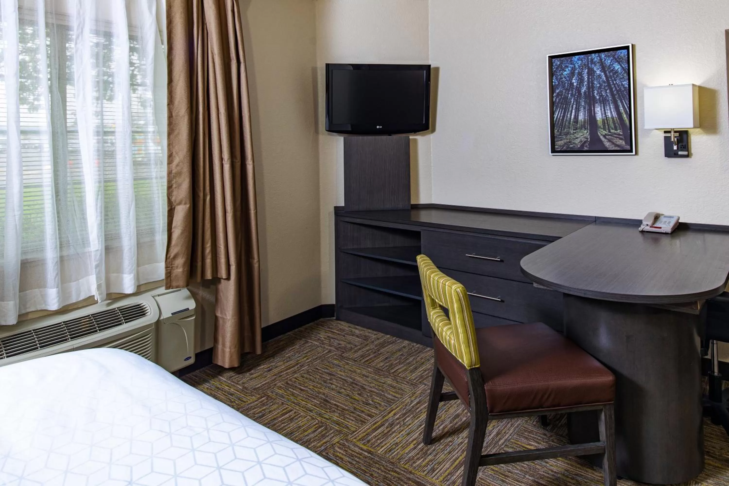 Standard Room in Candlewood Suites Appleton by IHG