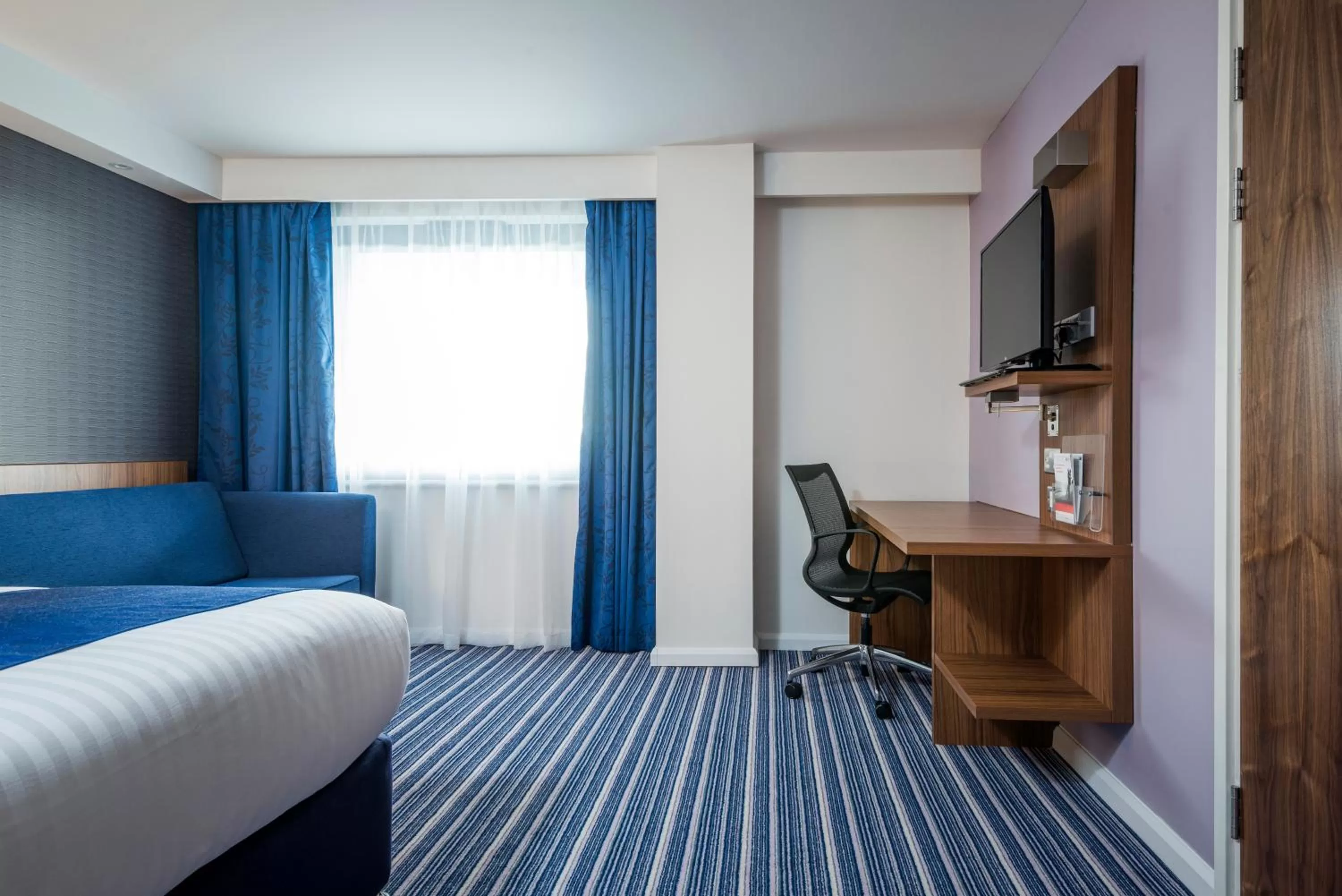 Standard Double Room with Free Hot Breakfast - Accessible in Holiday Inn Express Middlesbrough - Centre Square, an IHG Hotel
