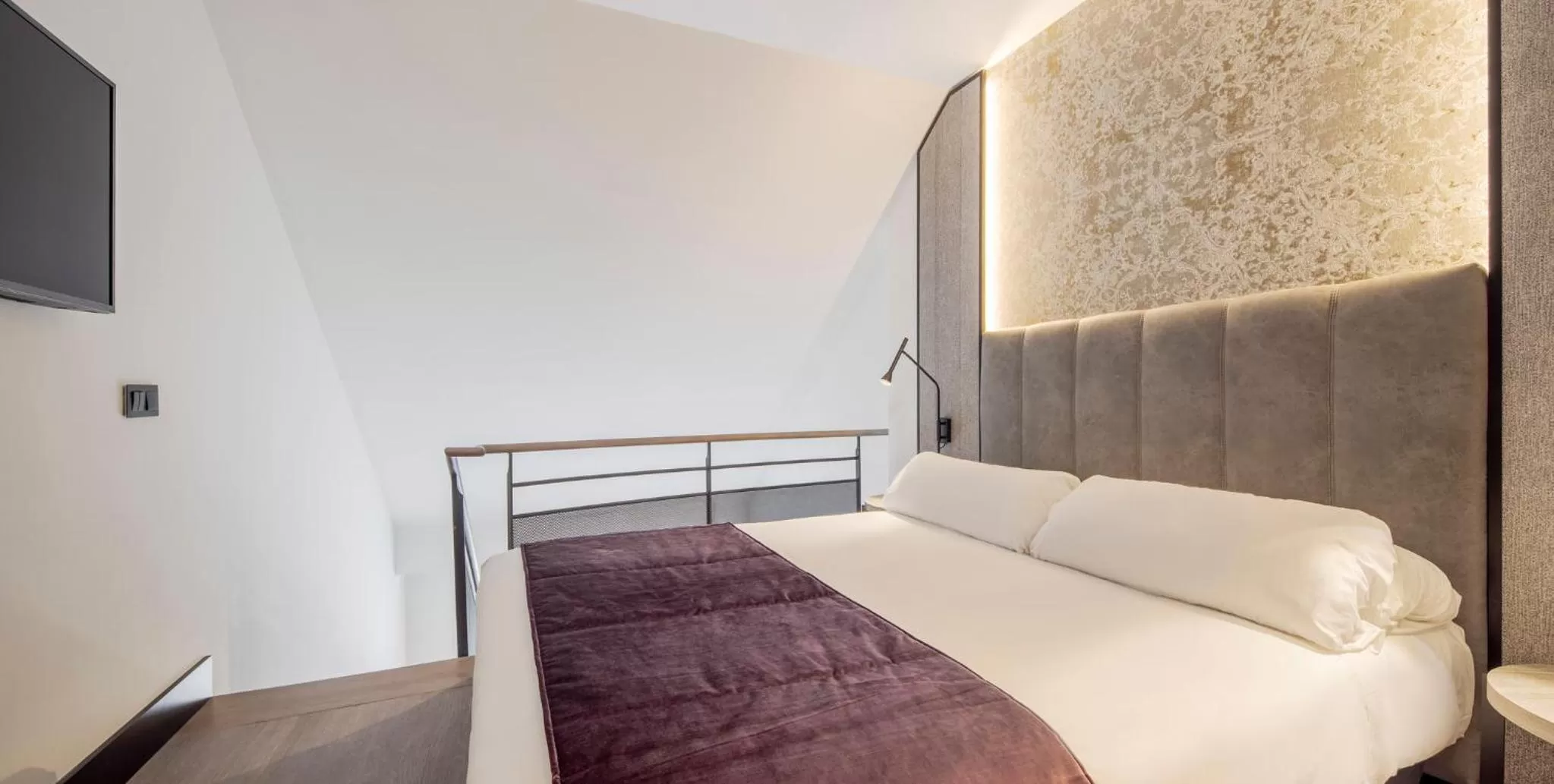 Duplex Premium Room (2 Adults + 1 Child) in Ilunion Alcora Sevilla