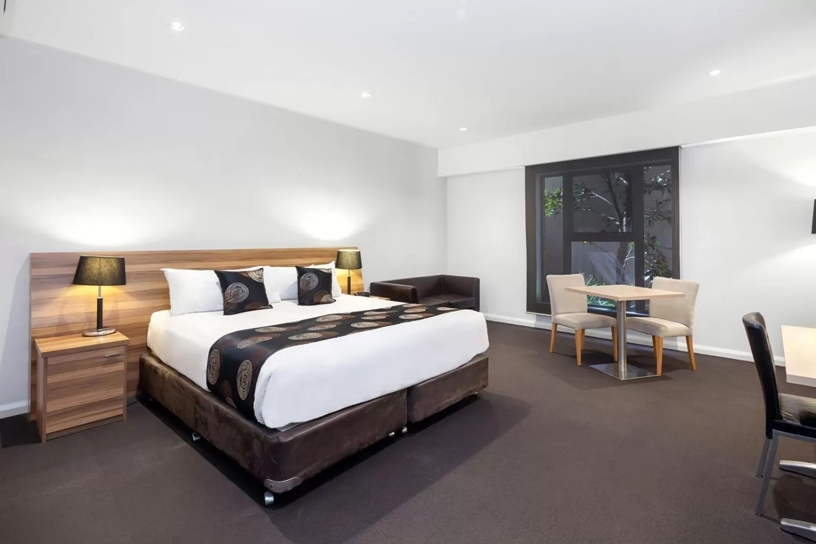 King Executive Suite in Ballarat Suites