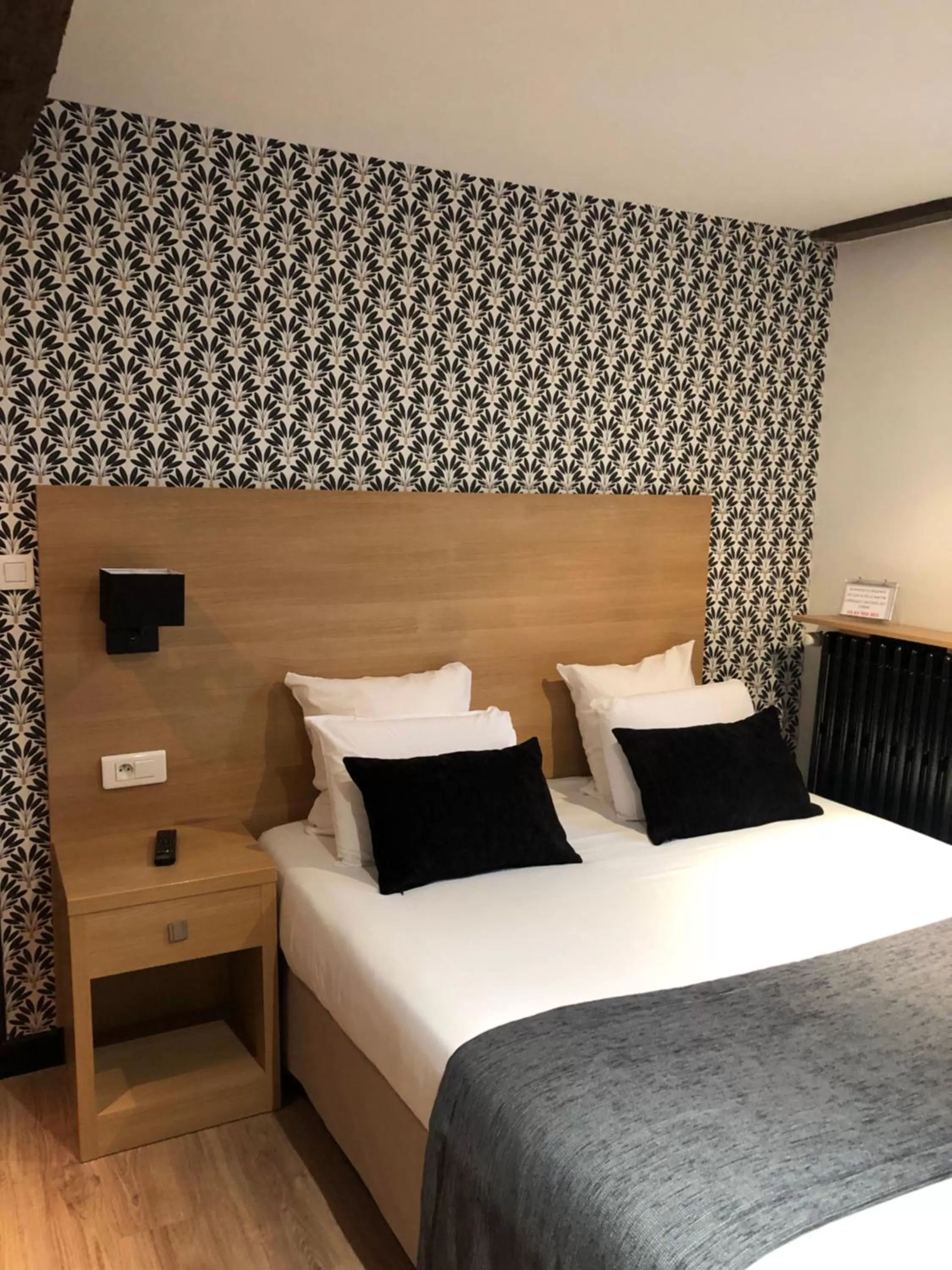 Double Room in Kyriad Chalon-Sur-Saone Centre