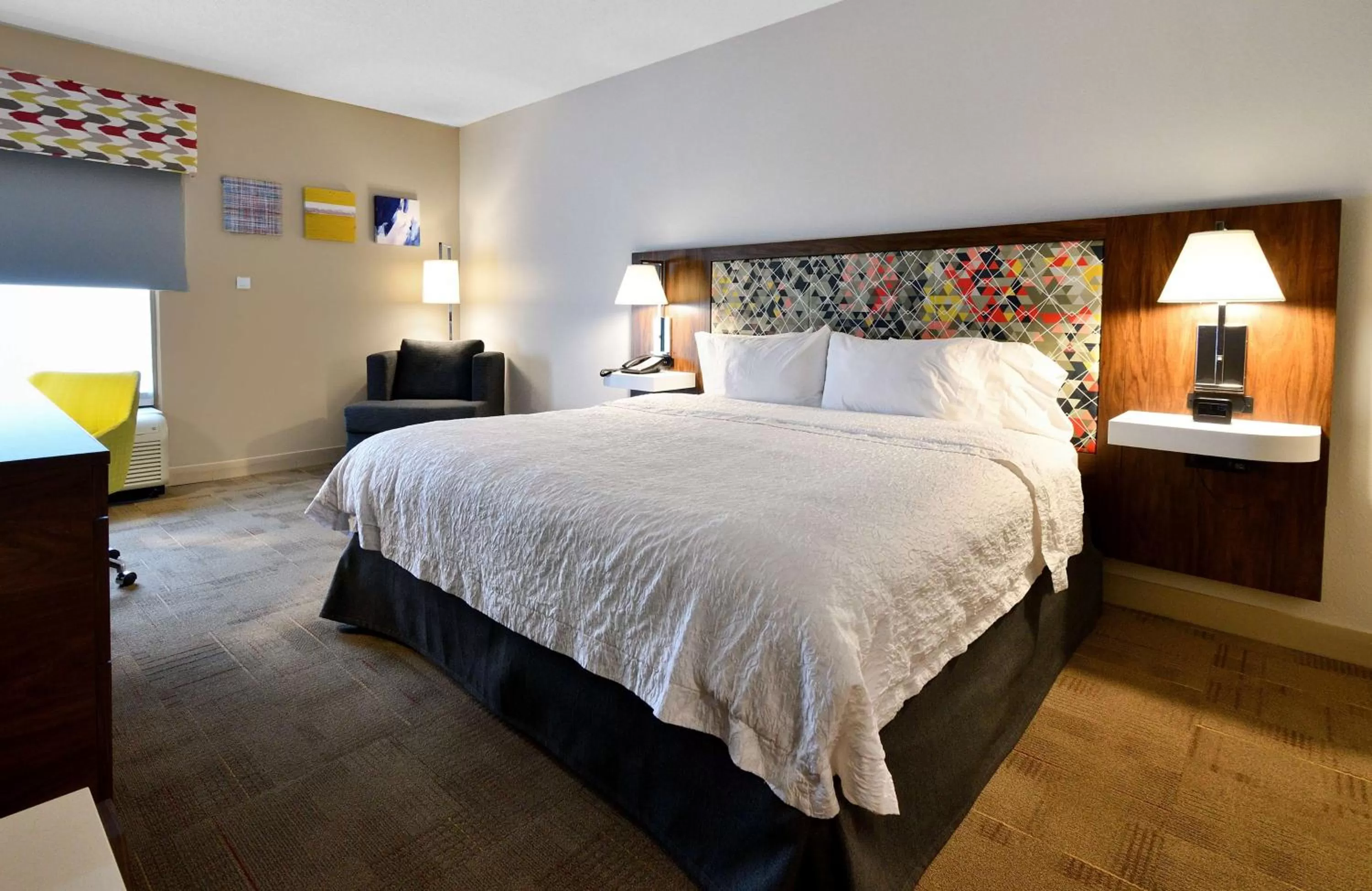 King Room Hearing Accessible with Tub - Non-Smoking in Hampton Inn Santee-I-95