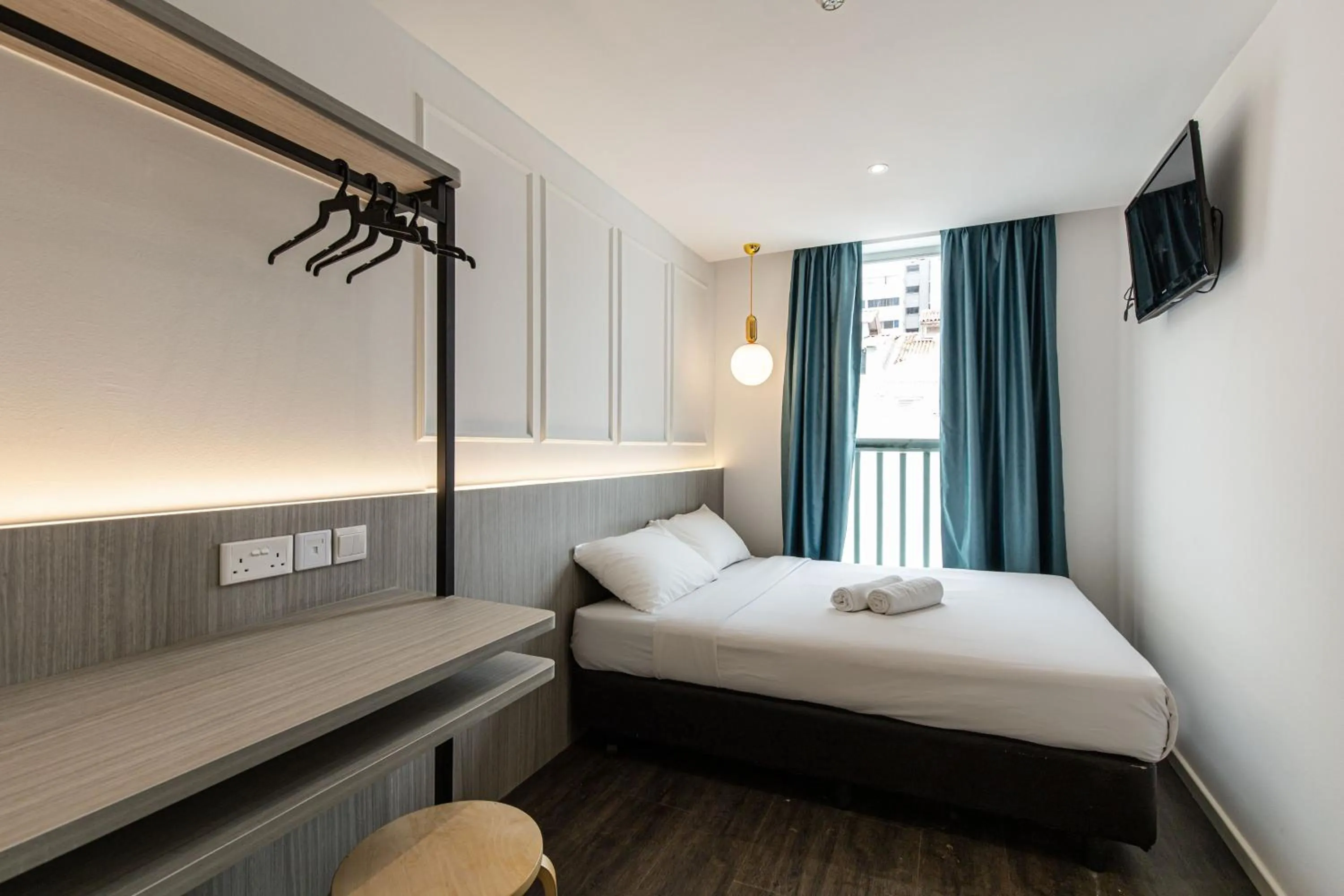 Deluxe Double Room in Philip Hotel
