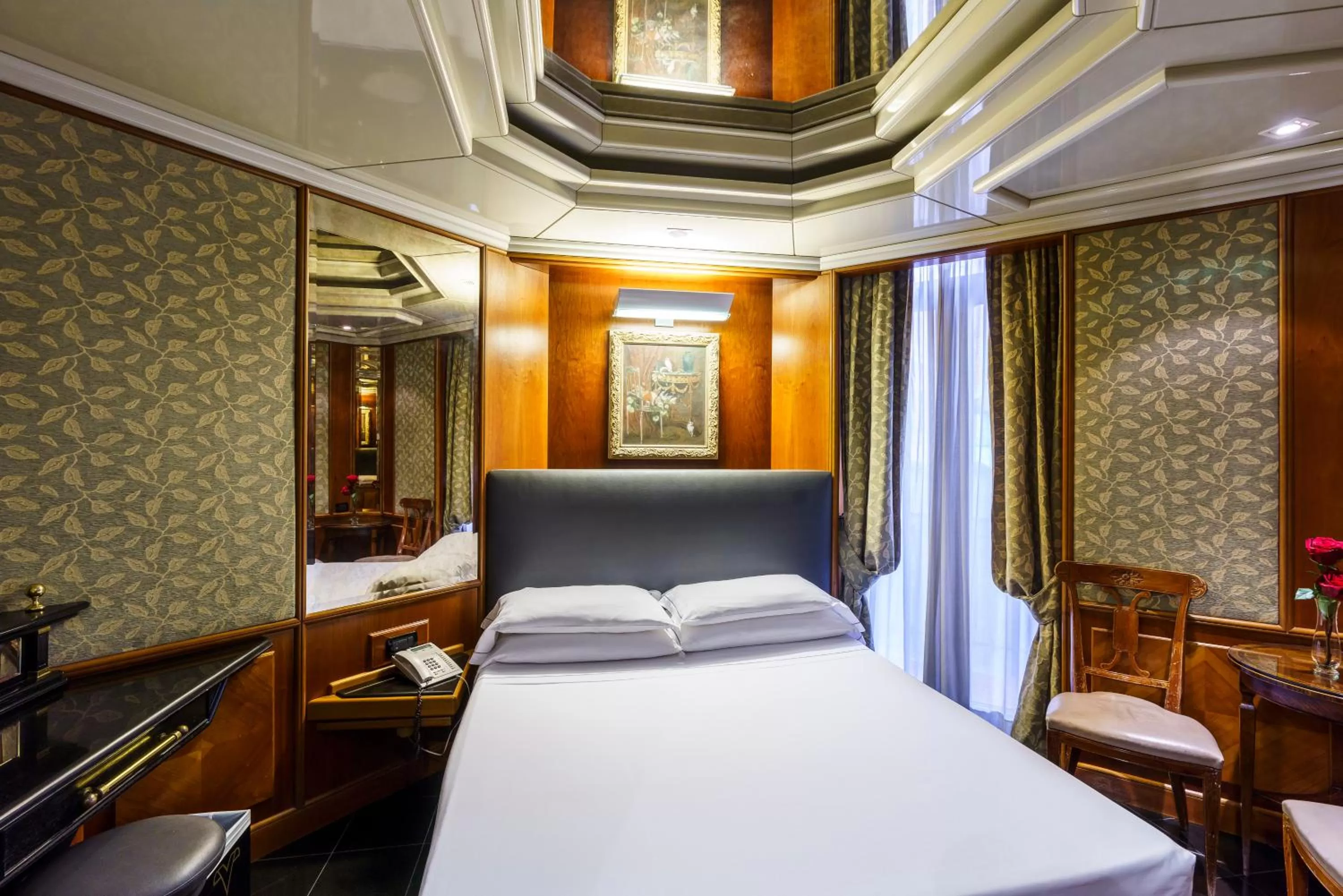 Double Room in Hotel Valadier