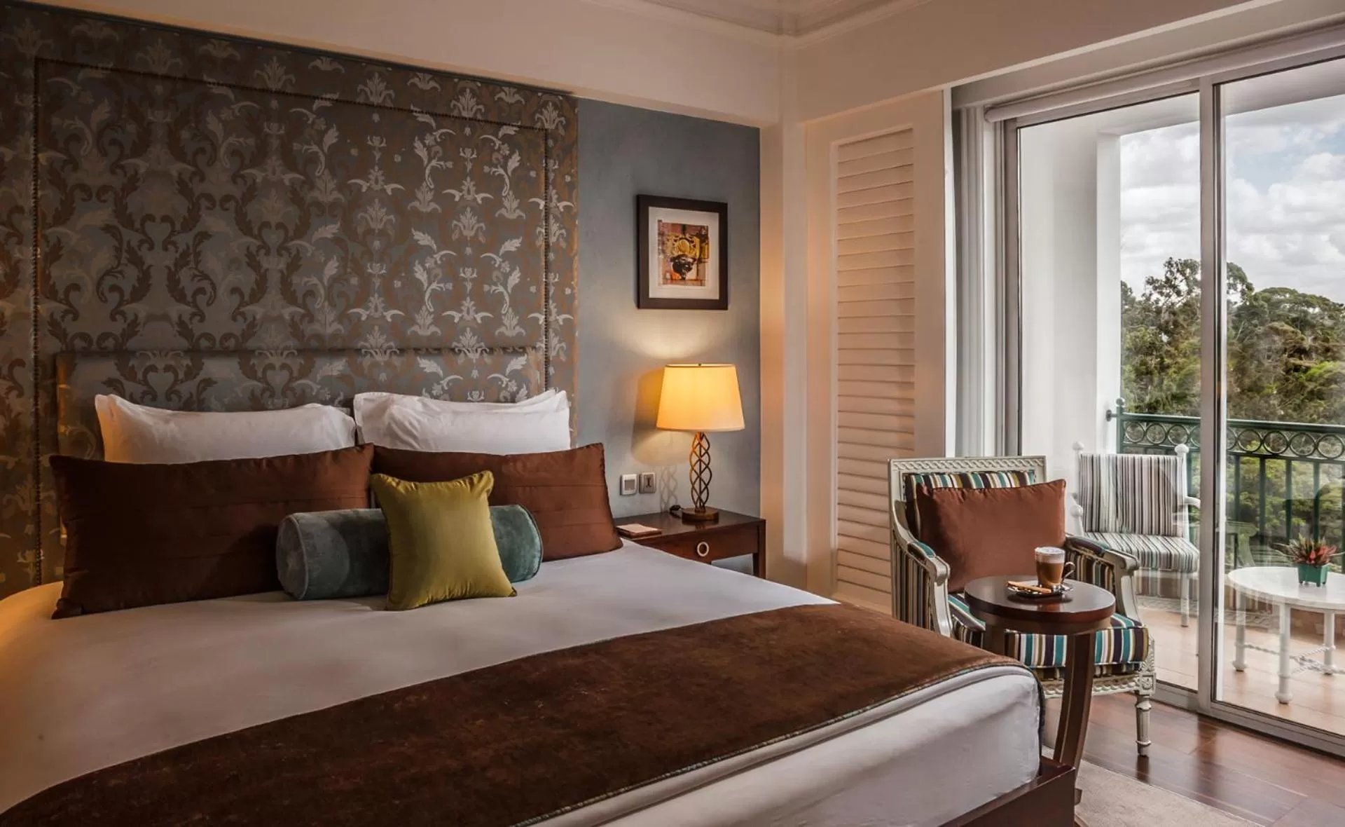 Balcony Deluxe Twin Room in Villa Rosa Kempinski