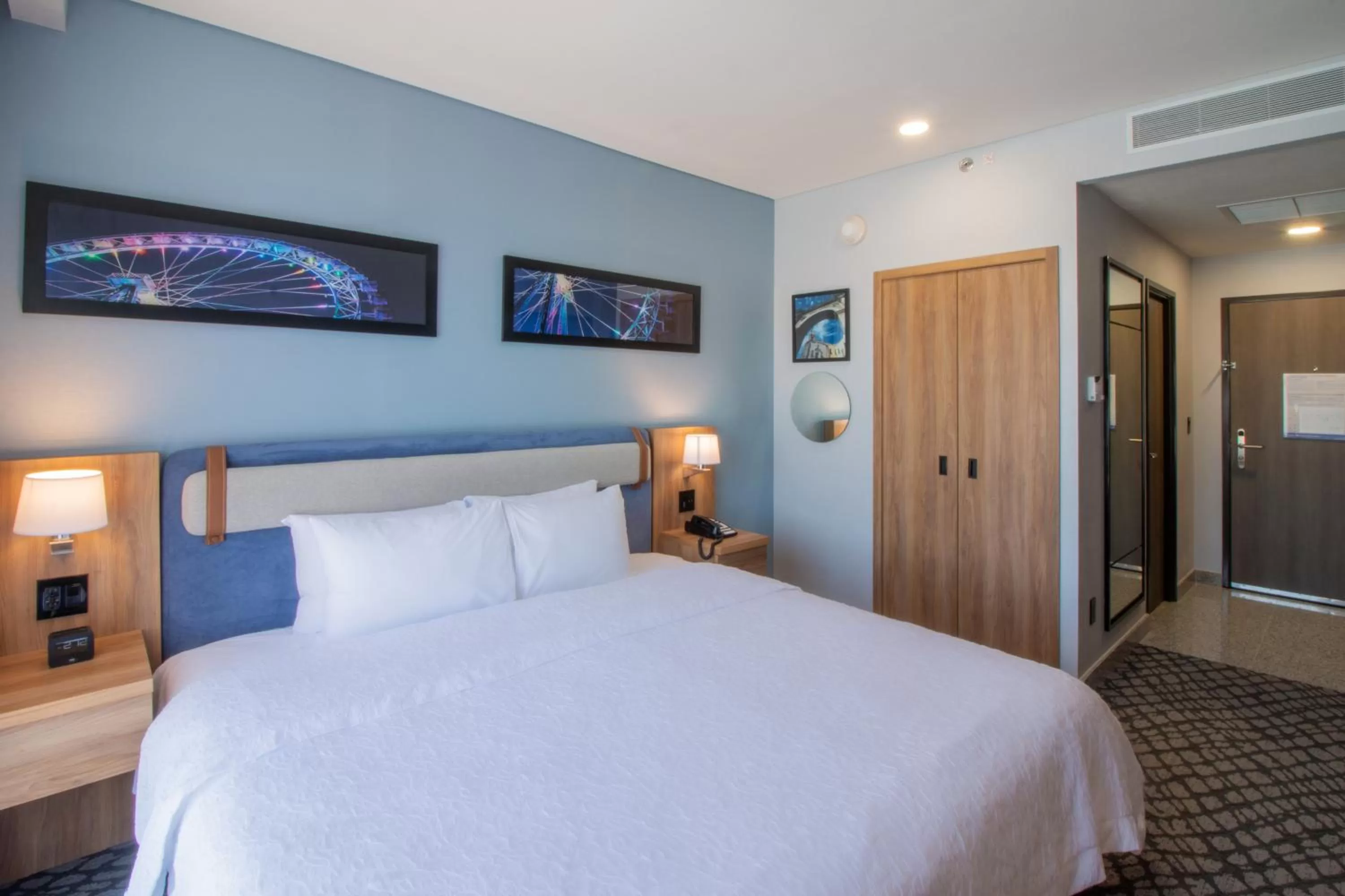 King Room - Non-Smoking in Hampton by Hilton Aguascalientes Downtown