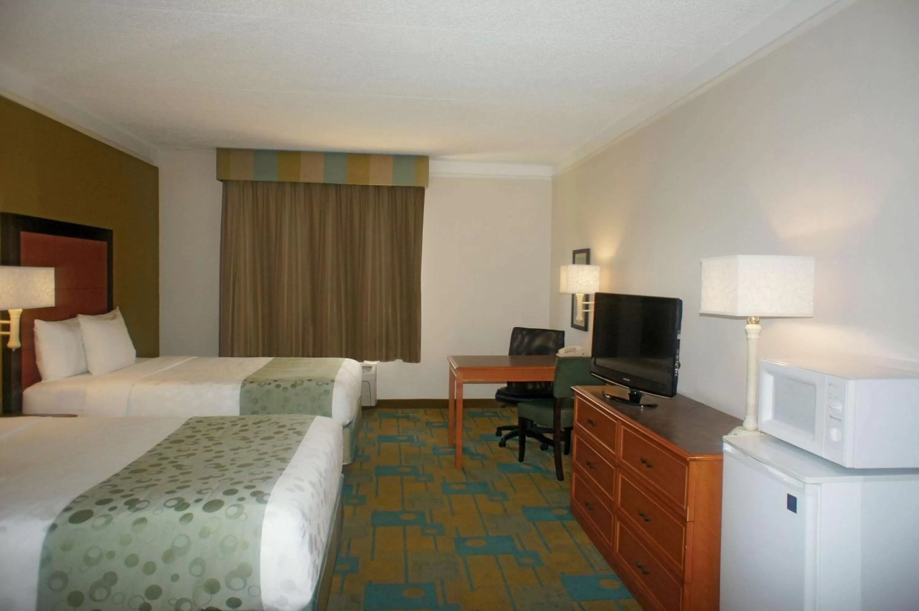 2 Double Beds, Hearing Accessible Room, Non-Smoking in La Quinta by Wyndham St. Pete-Clearwater Airport