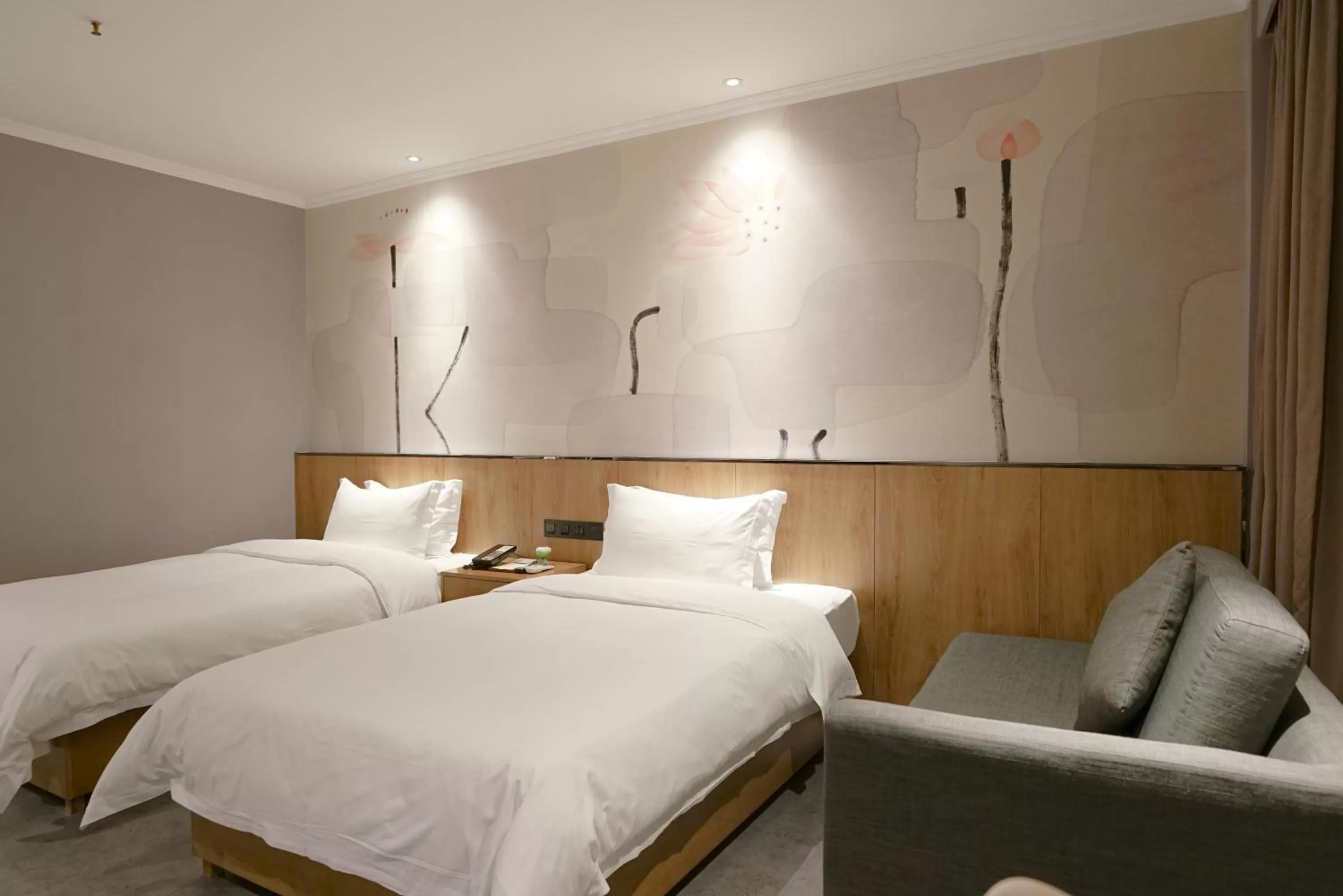 Standard Twin Room in Paco Hotel Datang Metro Guangzhou