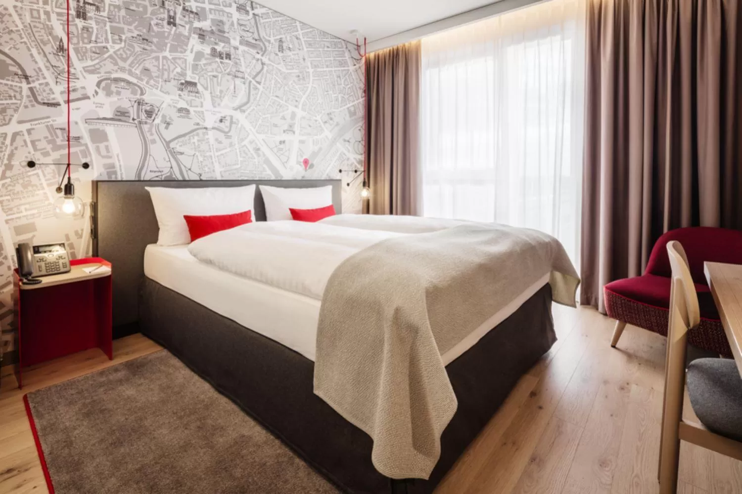 Superior King Room in IntercityHotel Dortmund