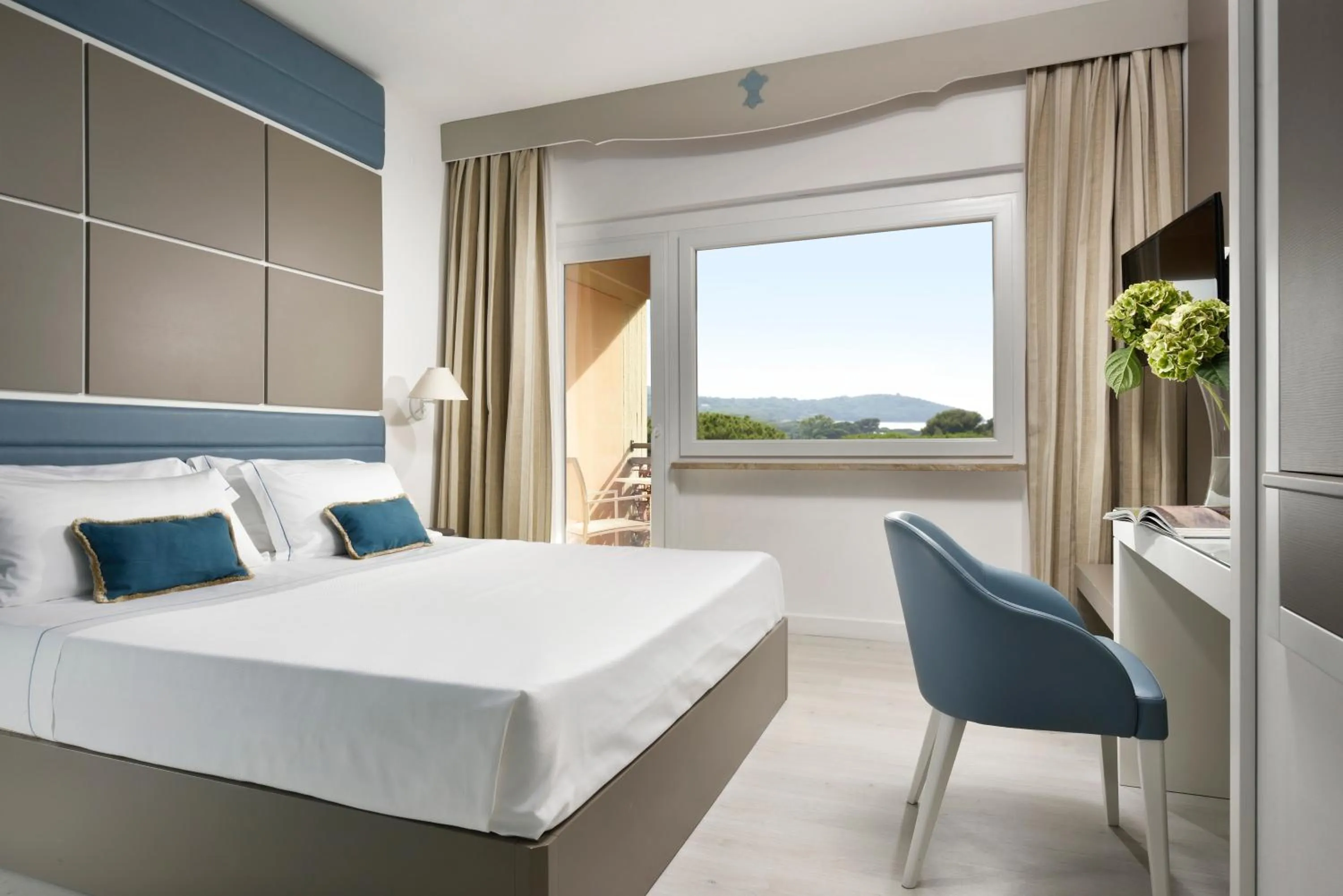 Suite with Sea View - single occupancy in Golf Hotel Punta Ala