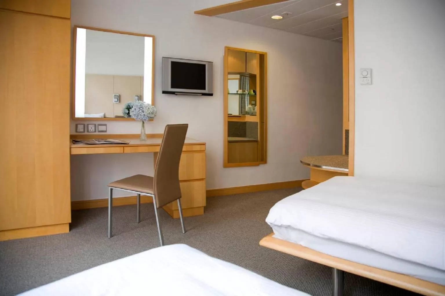 Superior Queen or Twin Room - Special Offer in Garden View Hong Kong